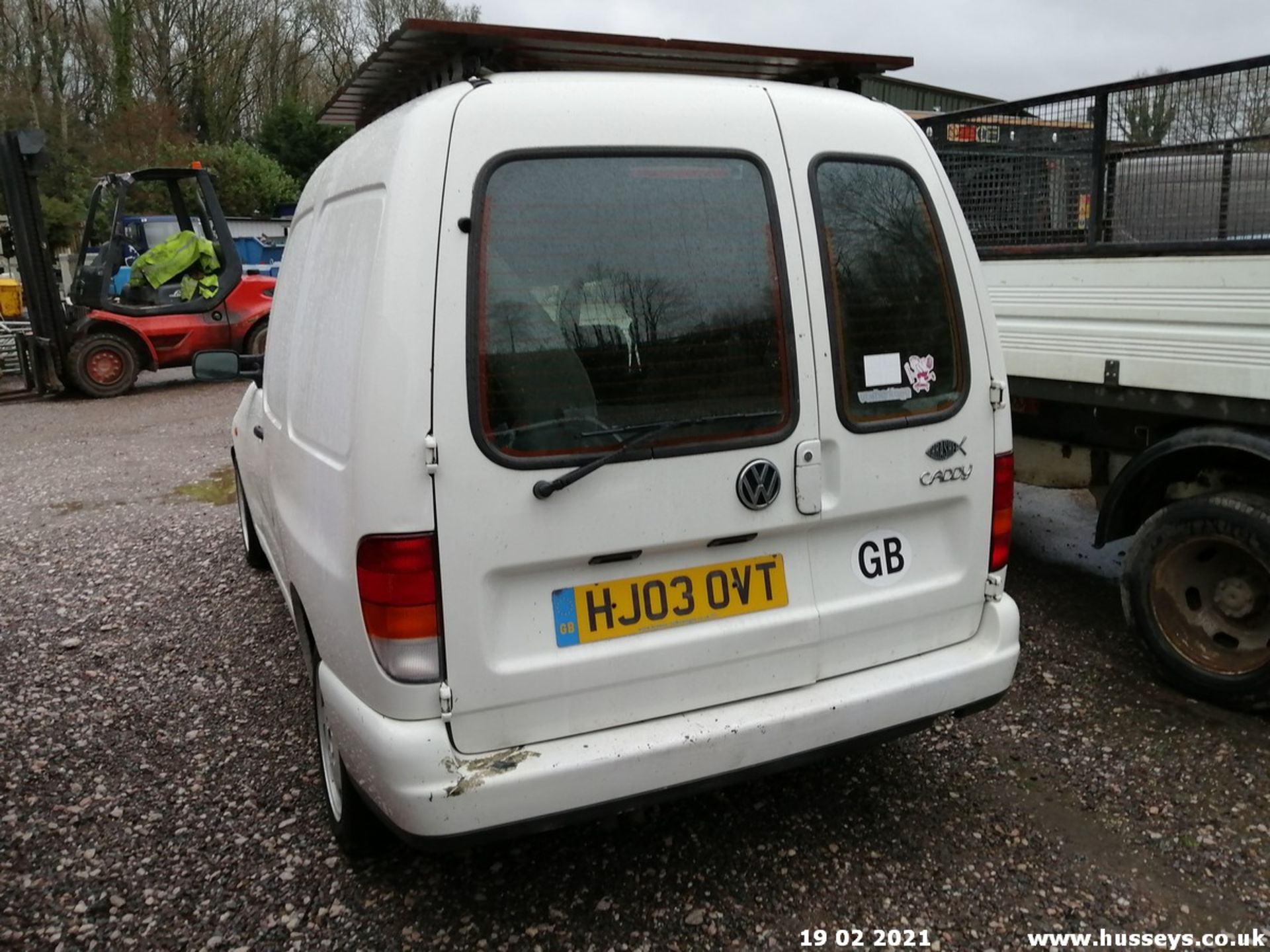 03/03 VOLKSWAGEN CADDY DIESEL - 1896cc 3dr Van (White, 174k) - Image 4 of 11