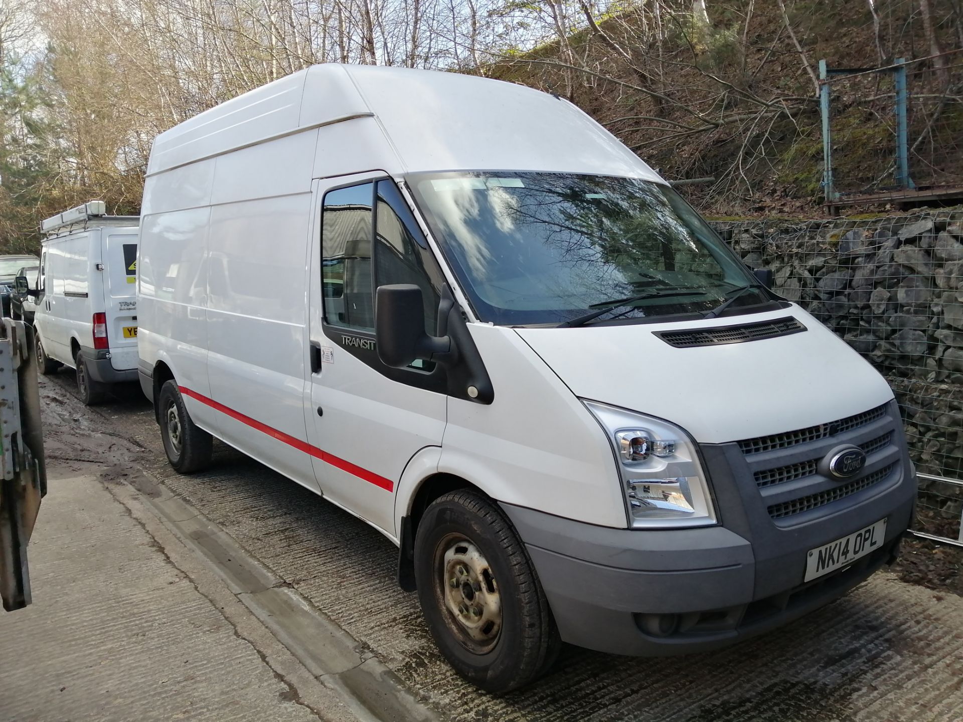 14/14 FORD TRANSIT 100 T350 RWD - 2198cc Van (White, 156k)