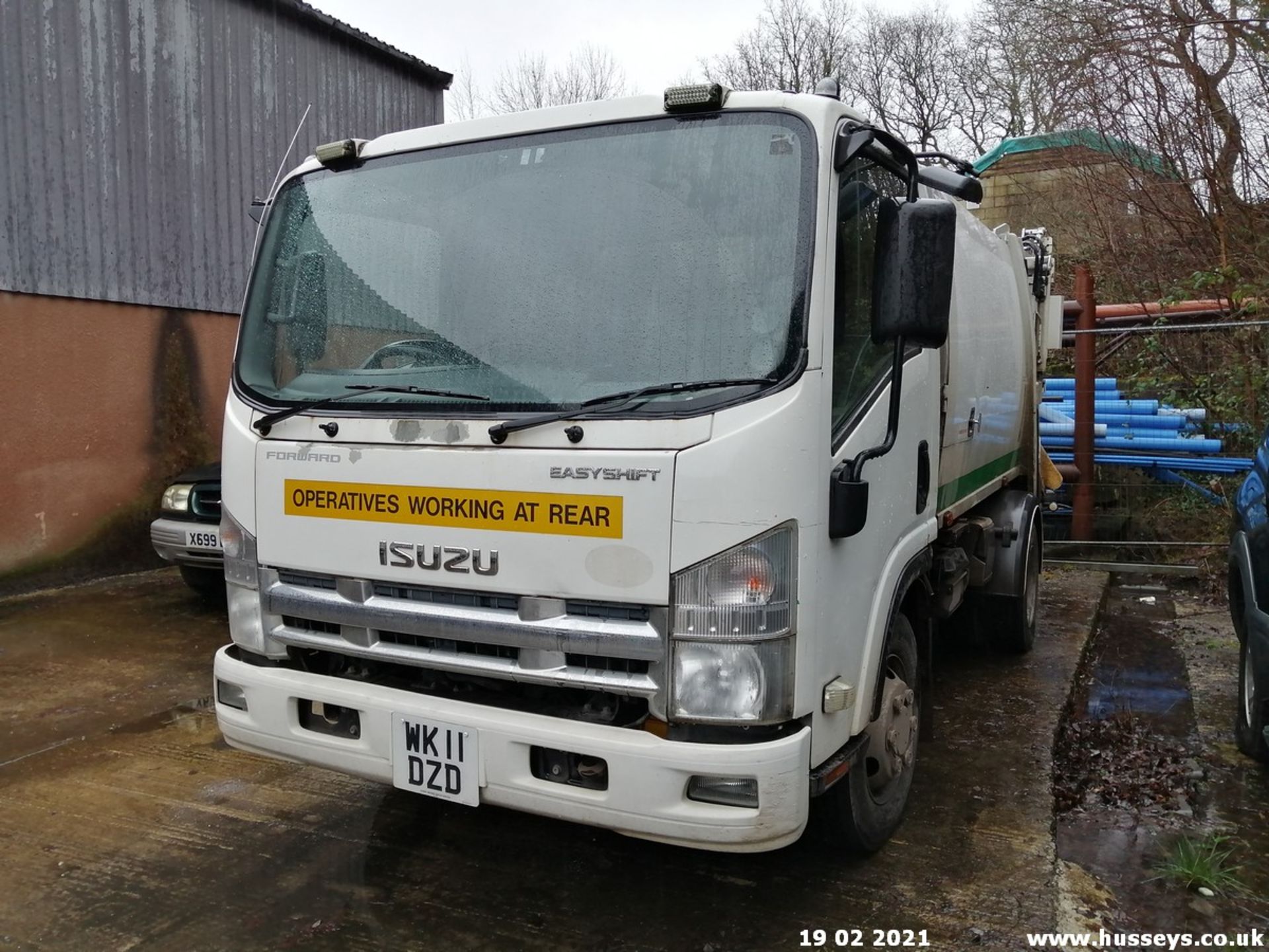 11/11 ISUZU TRUCKS FORWARD N75.190 AUTO - 5193cc 2dr (White, 101k) - Image 3 of 12