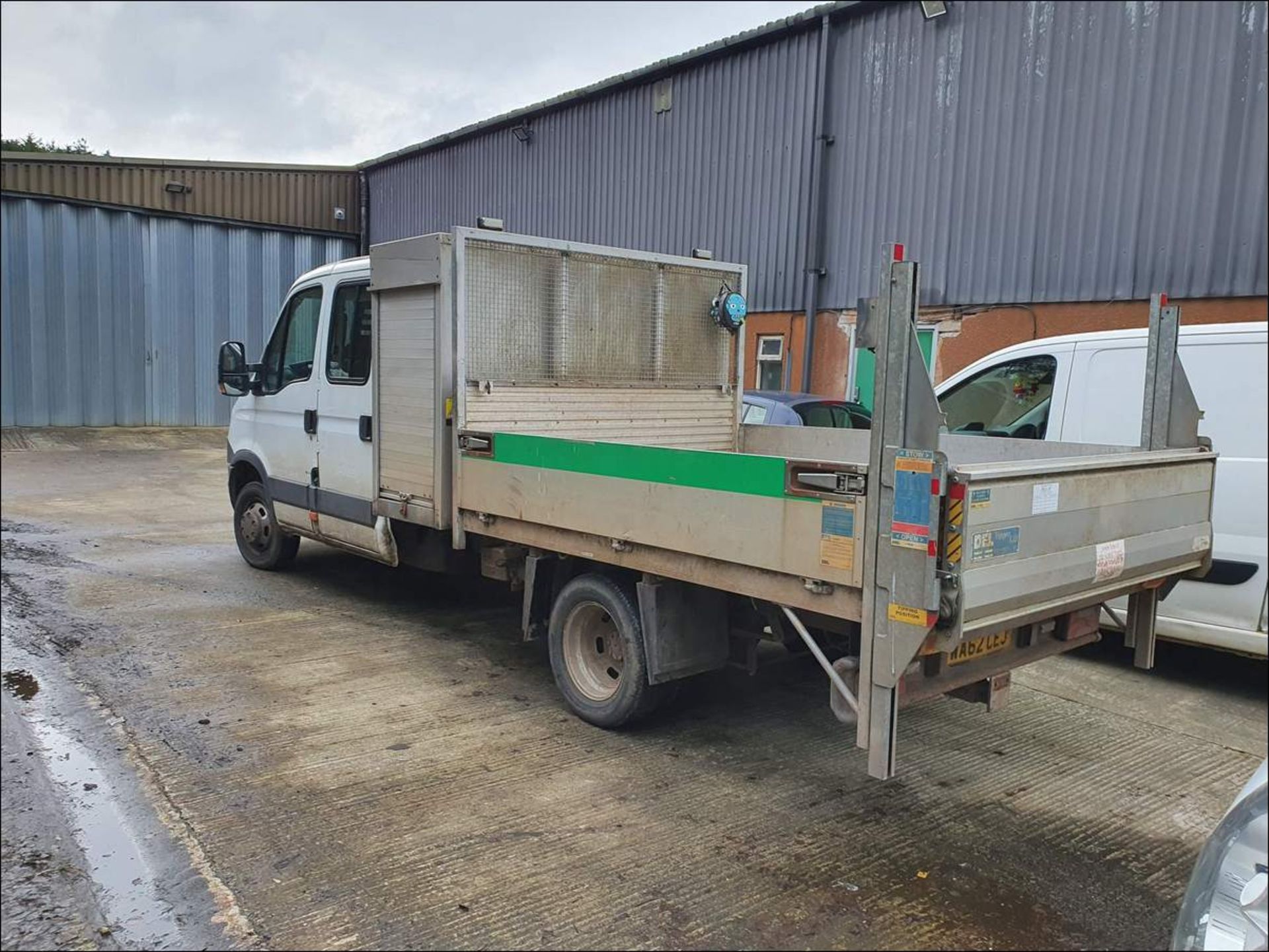 12/62 IVECO DAILY 35C13 XLWB - 2287cc 4dr Tipper (White, 26k) - Image 4 of 11