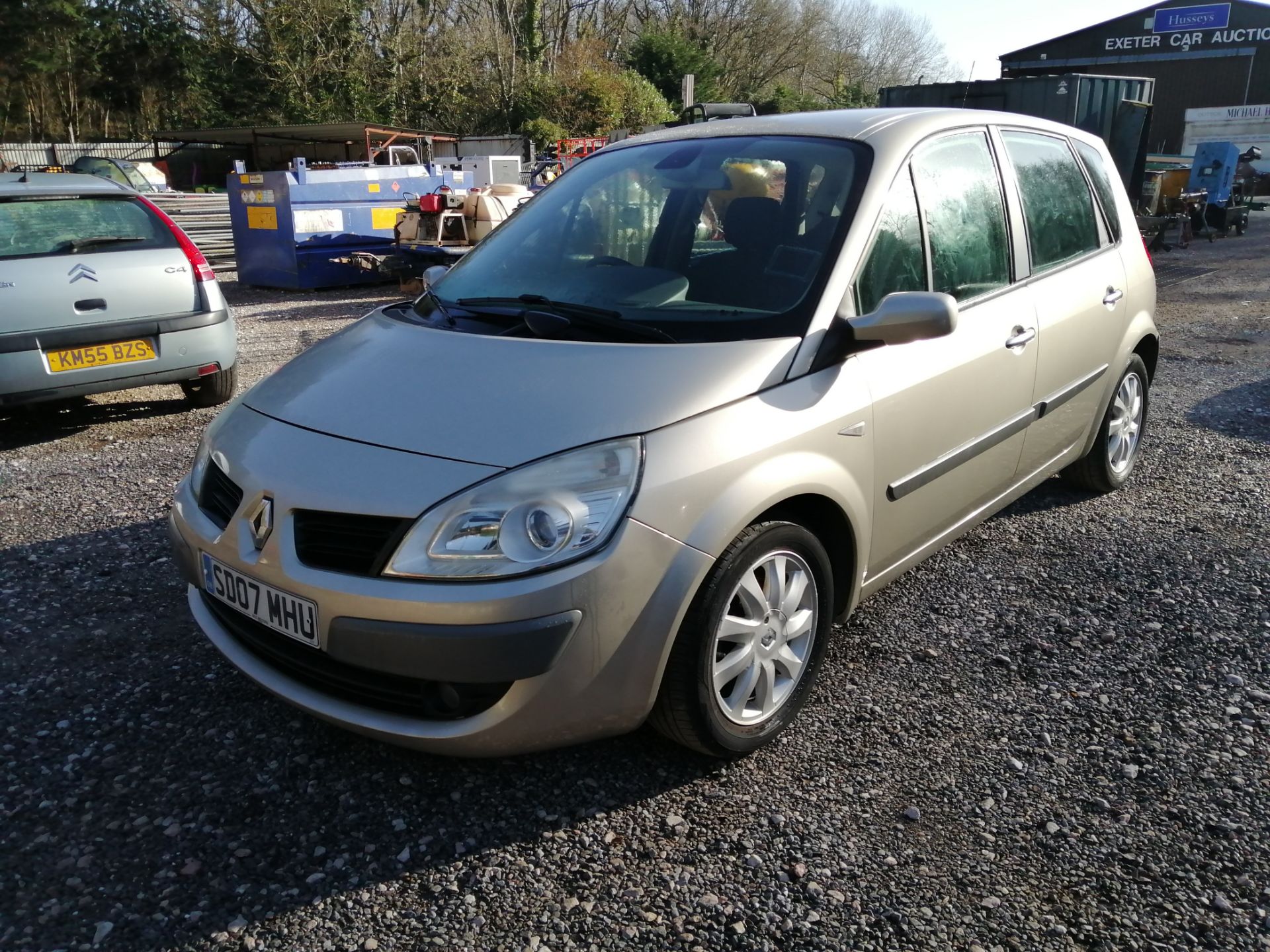 07/07 RENAULT SCENIC DYN VVT - 1598cc 5dr MPV (Gold, 0k) - Image 8 of 11