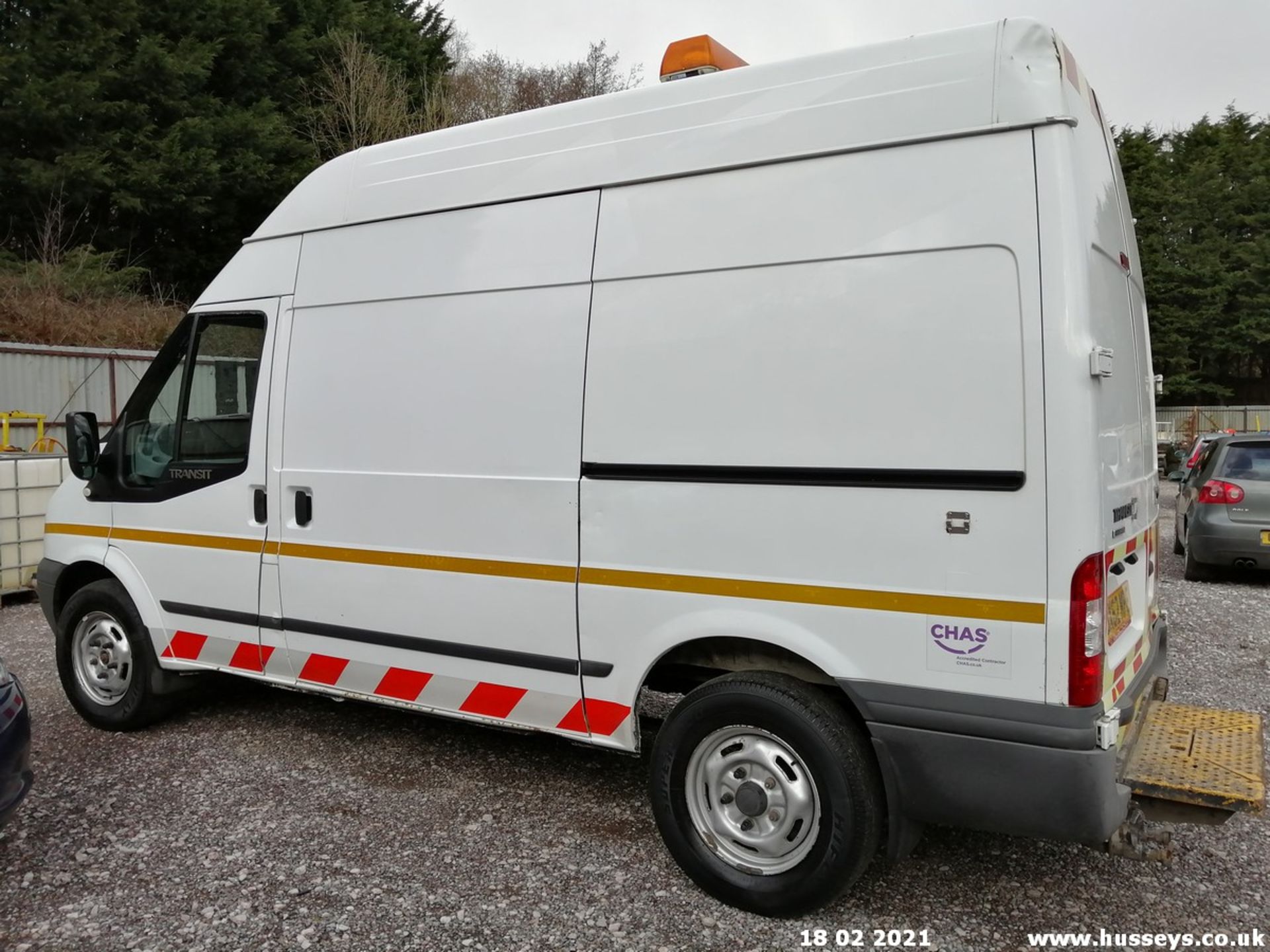 12/62 FORD TRANSIT 100 T350 RWD - 2198cc 5dr Van (White, 108k) - Image 3 of 13