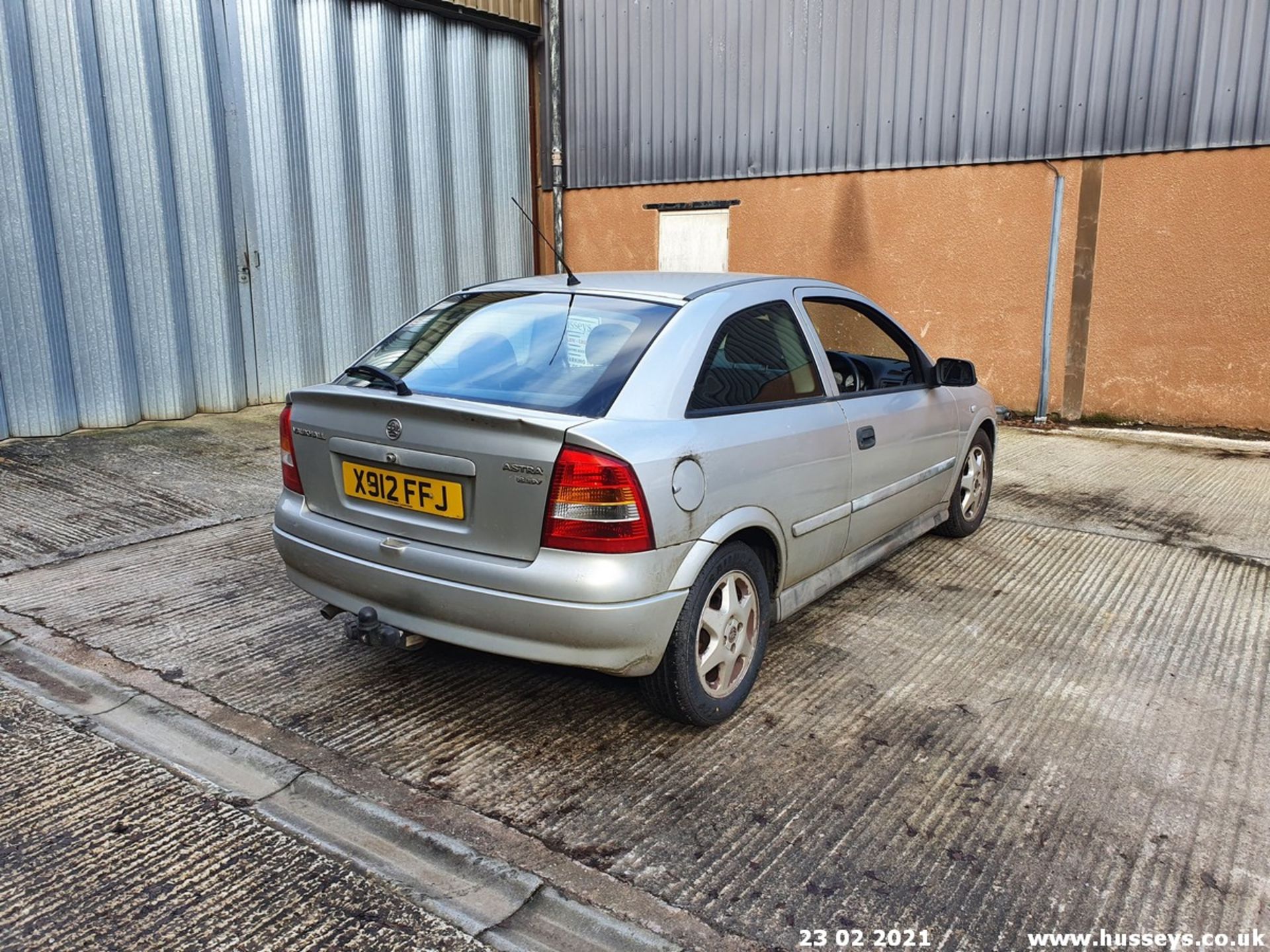 2000 VAUXHALL ASTRA SXI 16V - 1796cc 3dr Hatchback (Silver, 118k) - Image 7 of 11