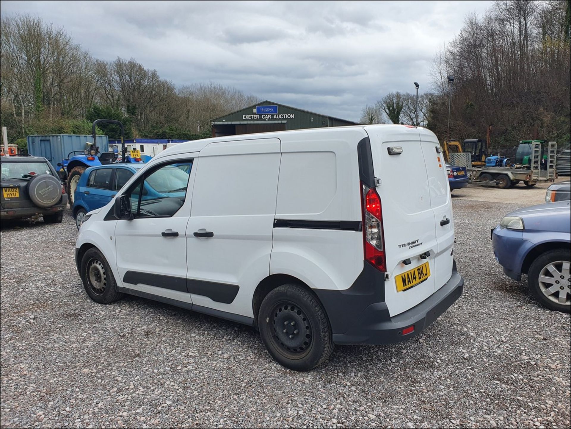 14/14 FORD TRANSIT CONNECT 220 - 1560cc 6dr Van (White, 23k) - Image 2 of 6