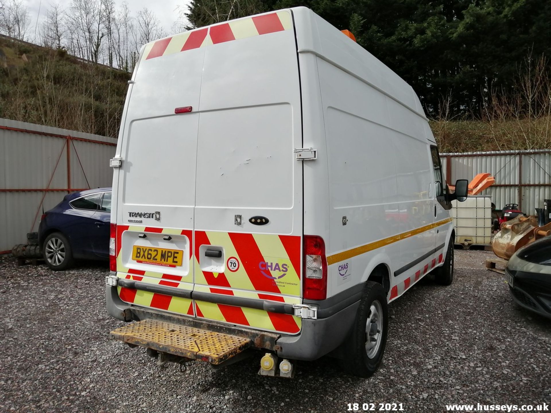 12/62 FORD TRANSIT 100 T350 RWD - 2198cc 5dr Van (White, 108k) - Image 8 of 13