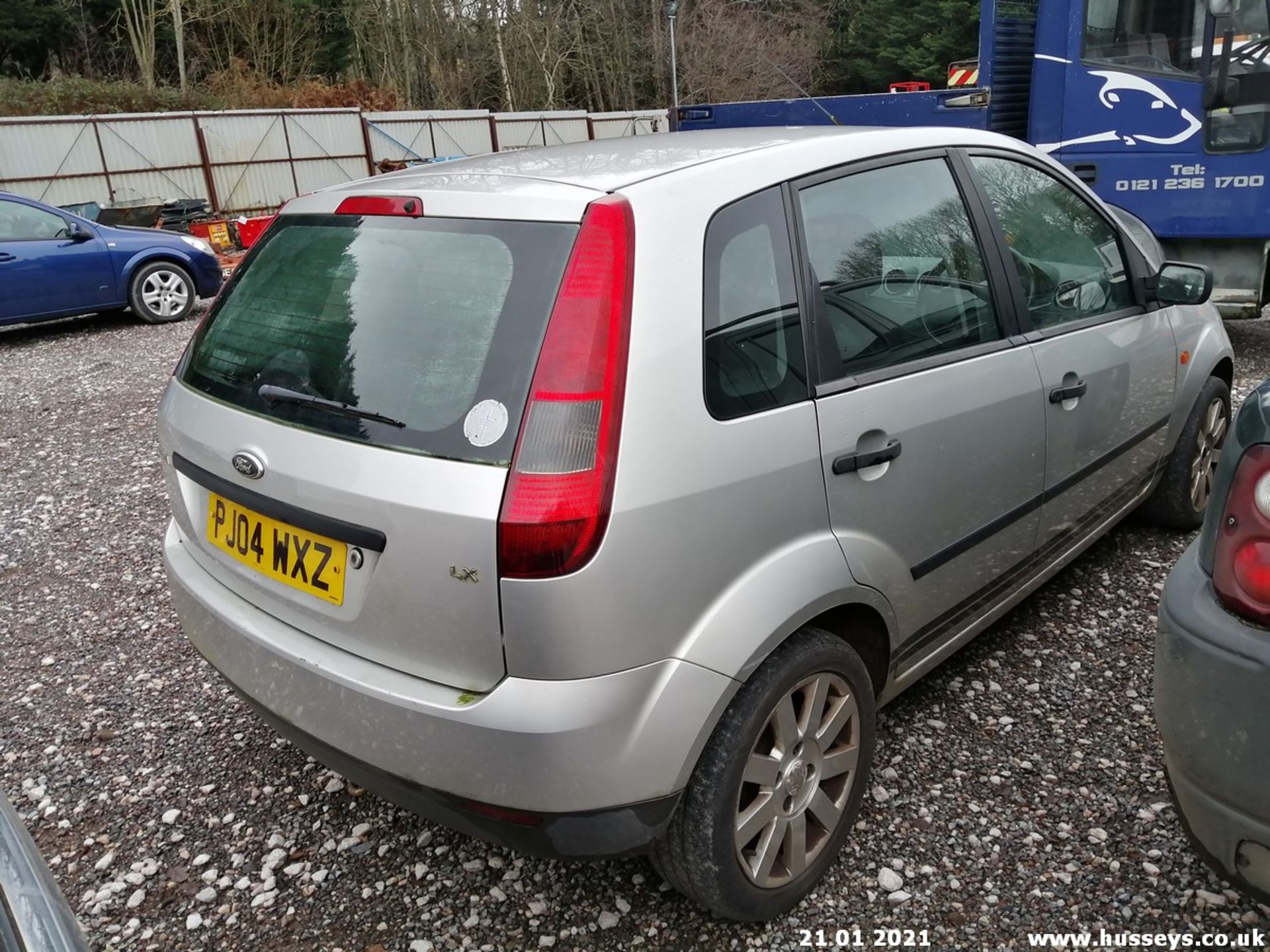 04/04 FORD FIESTA LX - 1242cc 5dr Hatchback (Silver, 115k) - Image 6 of 8