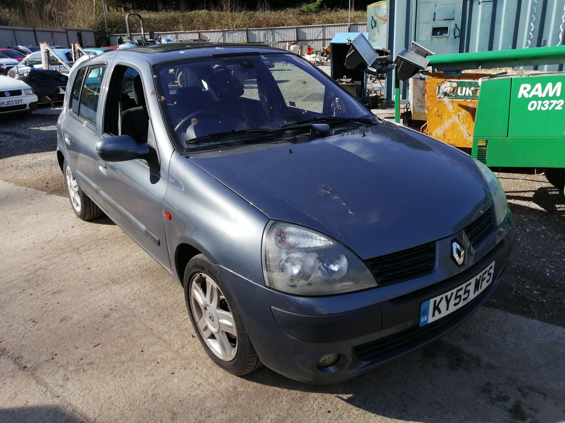 05/55 RENAULT CLIO DYNAMIQUE 16V - 1149cc 5dr Hatchback (Blue, 106k) - Image 3 of 11