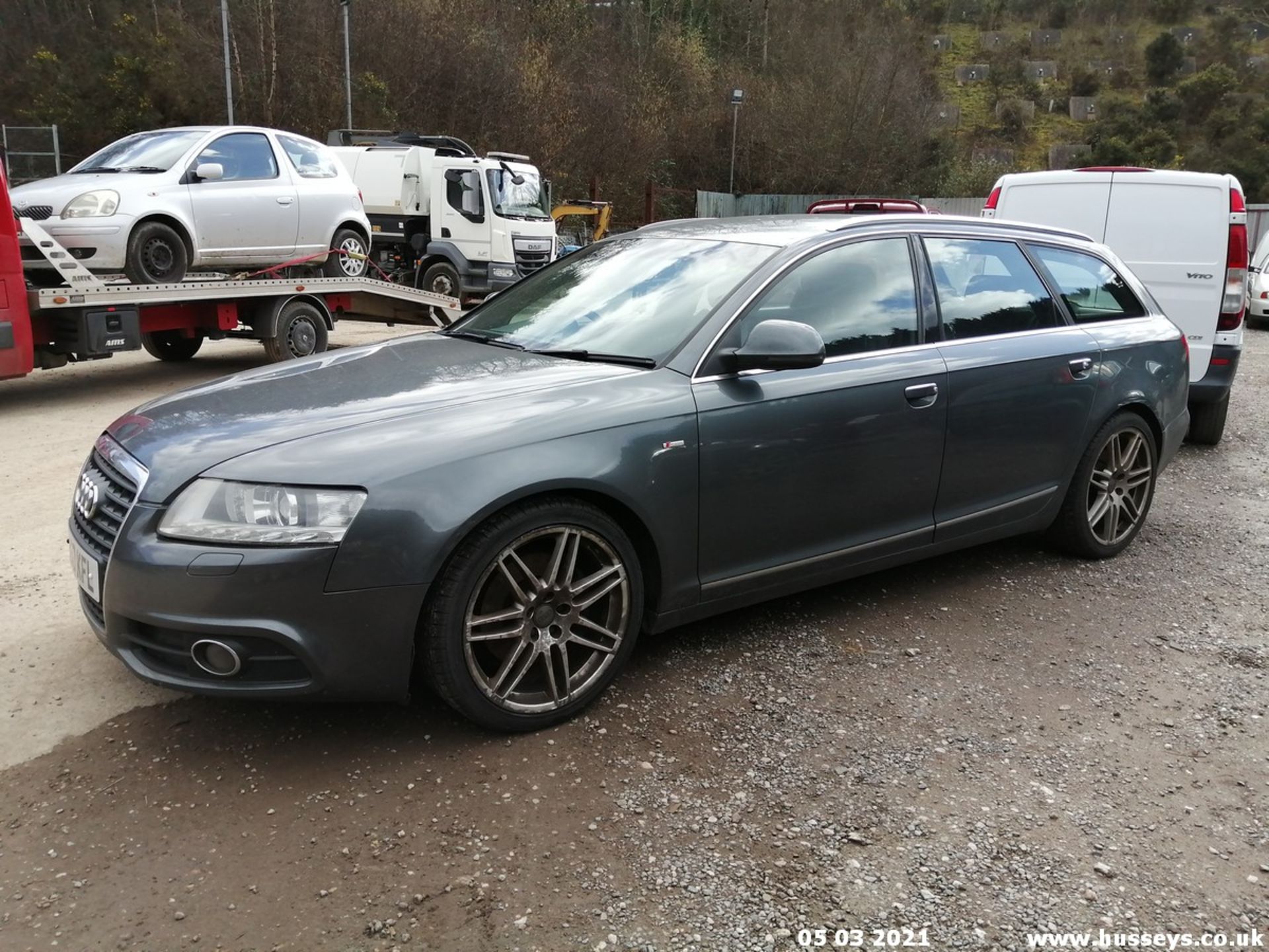 10/60 AUDI A6 S LINE SPEC ED TDI CVT - 1968cc 5dr Estate (Grey) - Image 14 of 21