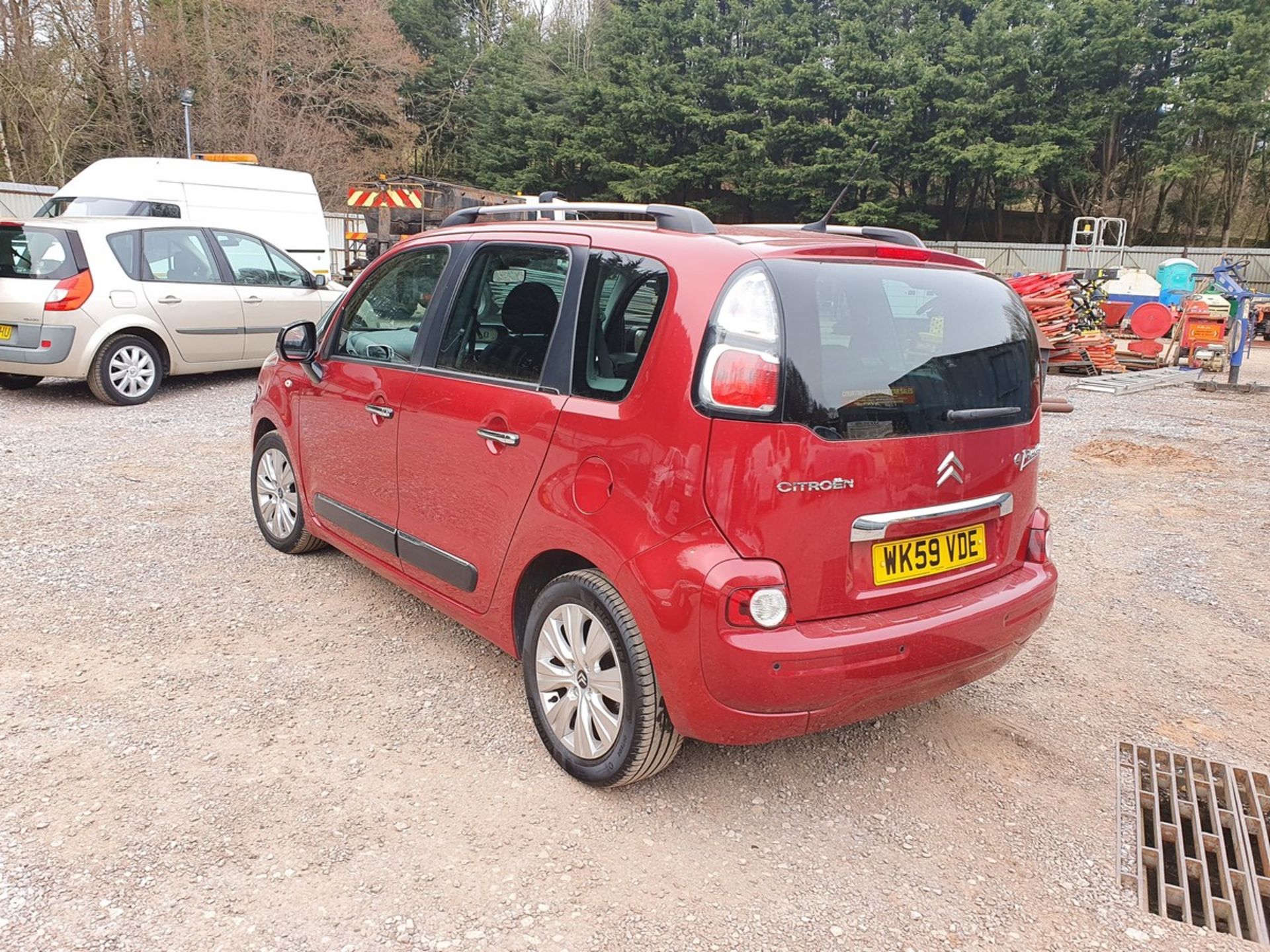 09/59 CITROEN C3 PICASSO EXCLUSIVE HDI - 1560cc 5dr MPV (Red, 67k) - Image 7 of 15