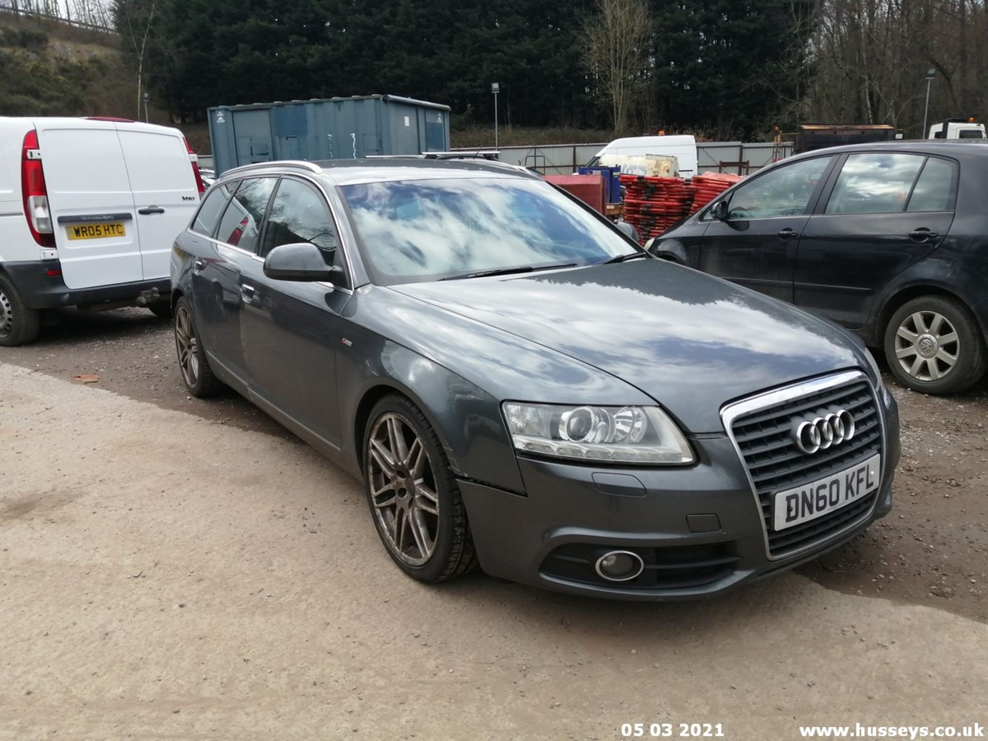 10/60 AUDI A6 S LINE SPEC ED TDI CVT - 1968cc 5dr Estate (Grey) - Image 17 of 21