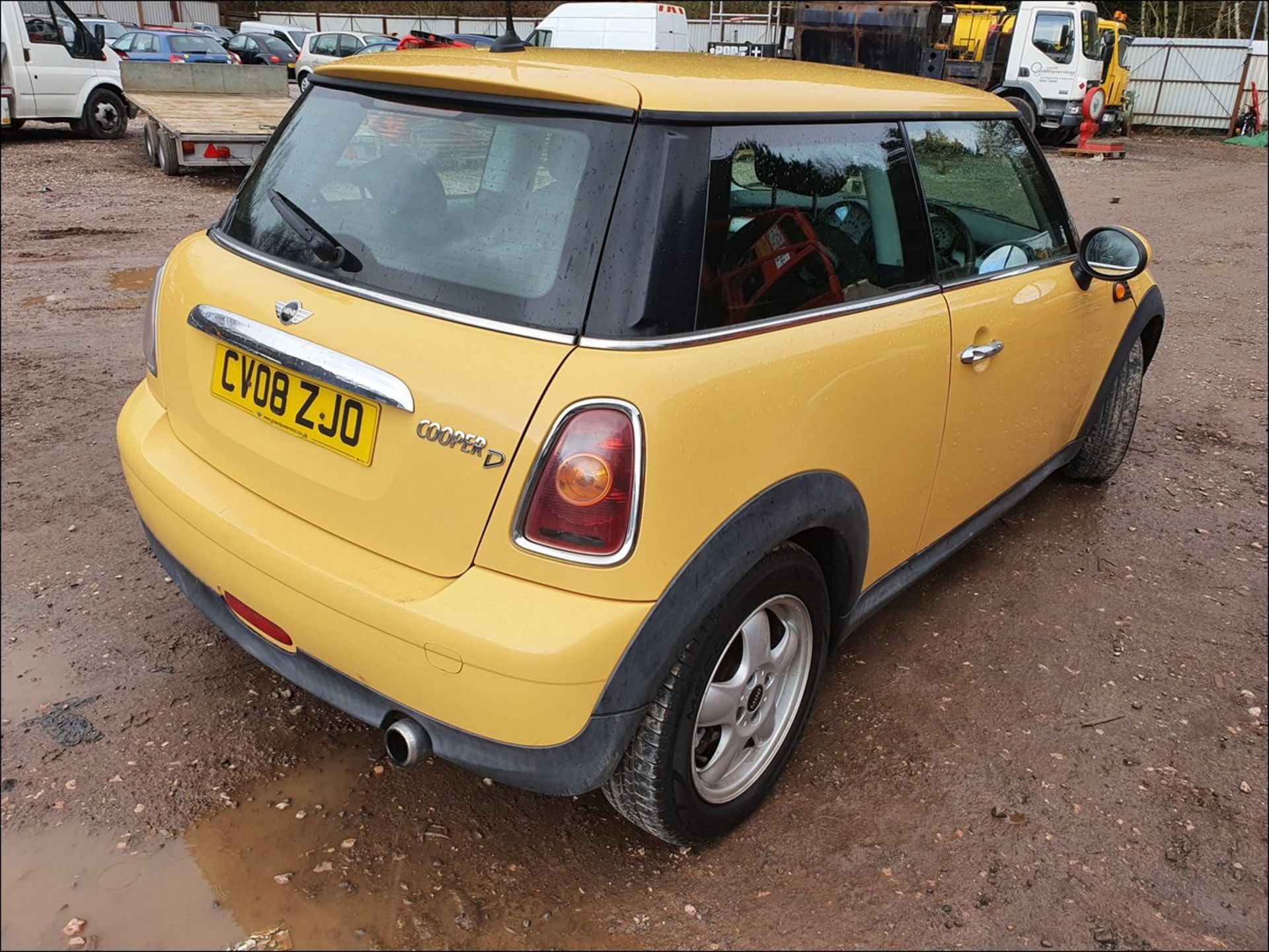 08/08 MINI COOPER D - 1560cc 3dr Hatchback (Yellow) - Image 5 of 9