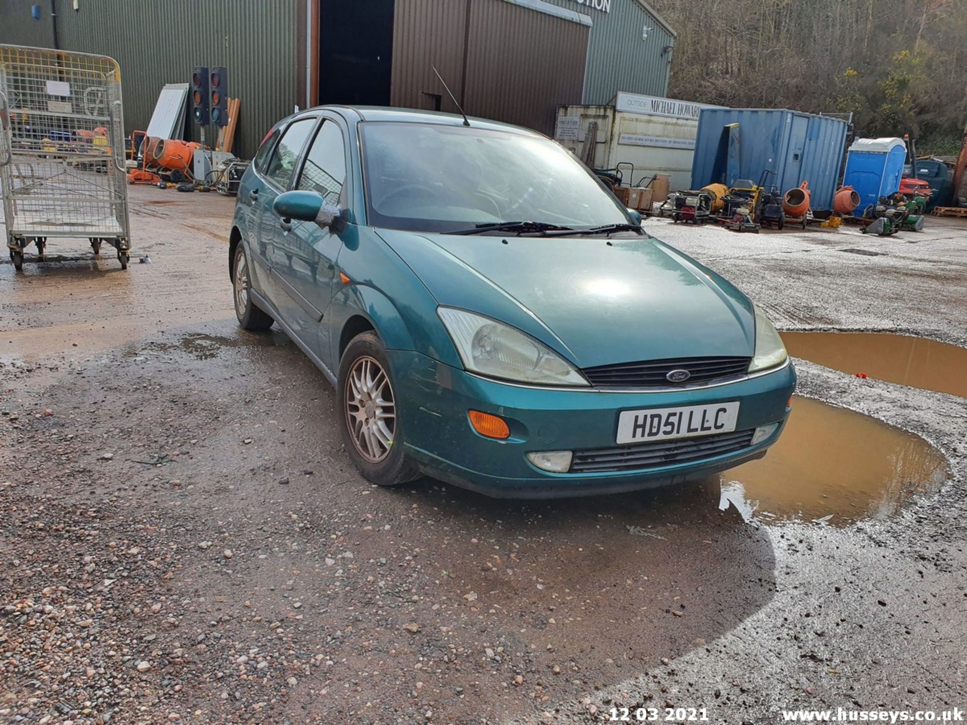 02/51 FORD FOCUS GHIA - 1596cc 5dr Hatchback (Green, 81k) - Image 4 of 7