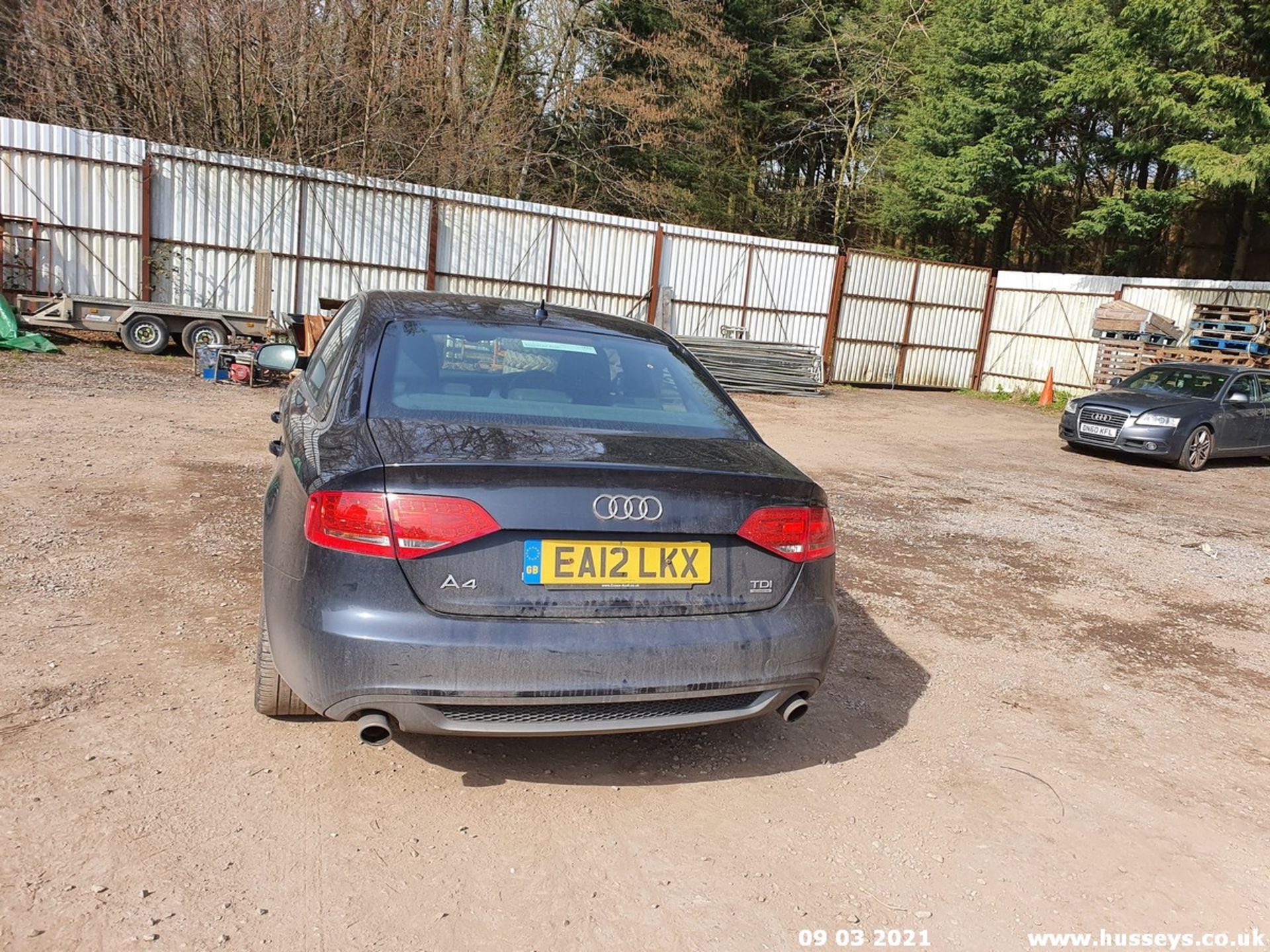 12/12 AUDI A4 S LINE BLACK EDT TDI Q - 2967cc 4dr Saloon (Blue, 94k) - Image 5 of 16