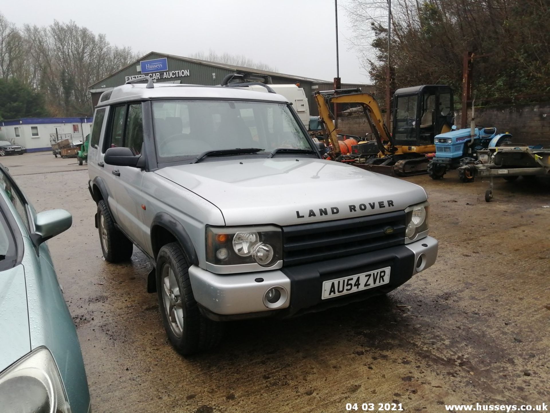 04/54 LAND ROVER DISCOVERY LANDMARK TD5 - 2495cc 5dr Estate (Silver) - Image 13 of 23