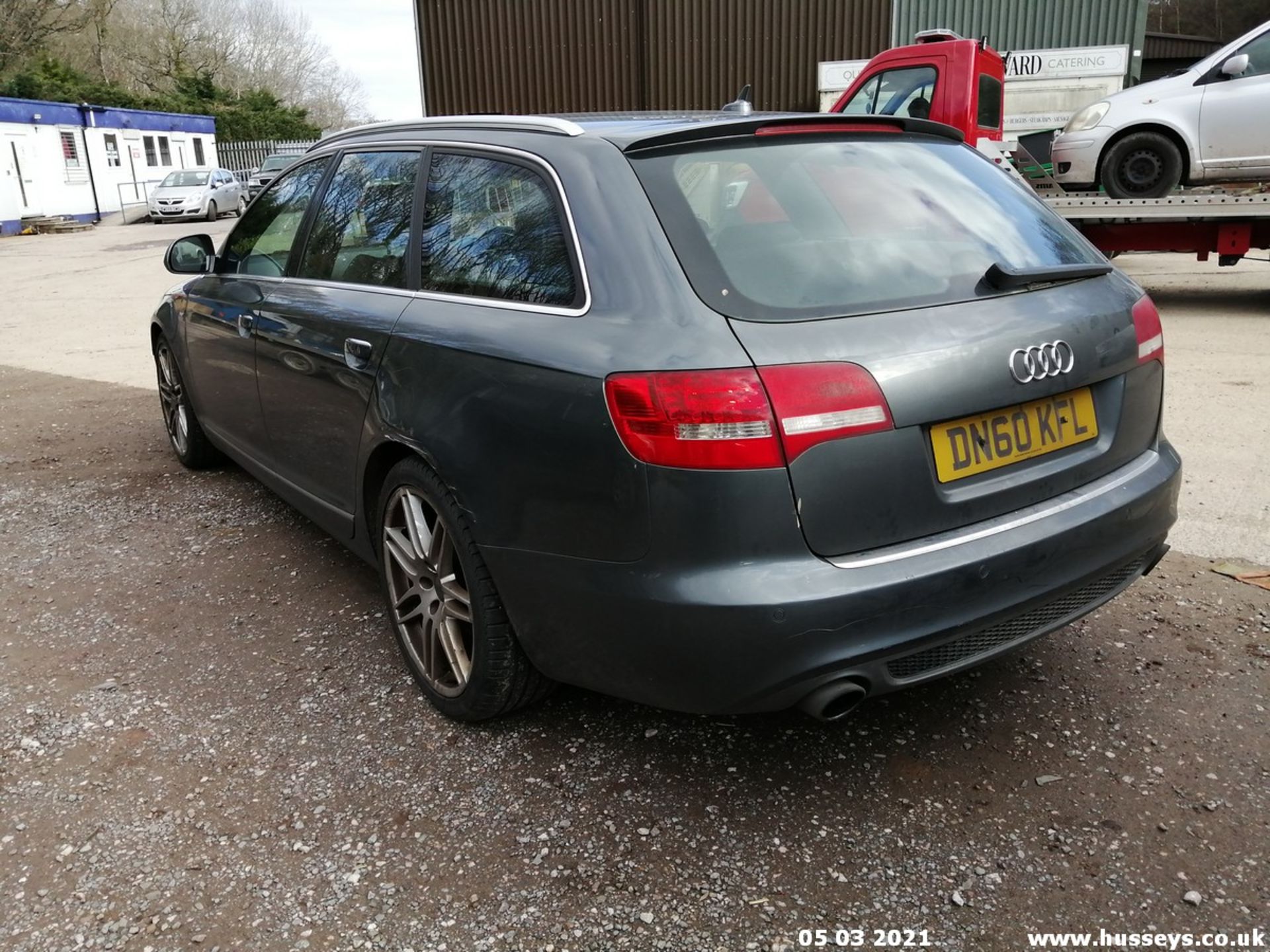 10/60 AUDI A6 S LINE SPEC ED TDI CVT - 1968cc 5dr Estate (Grey) - Image 15 of 21