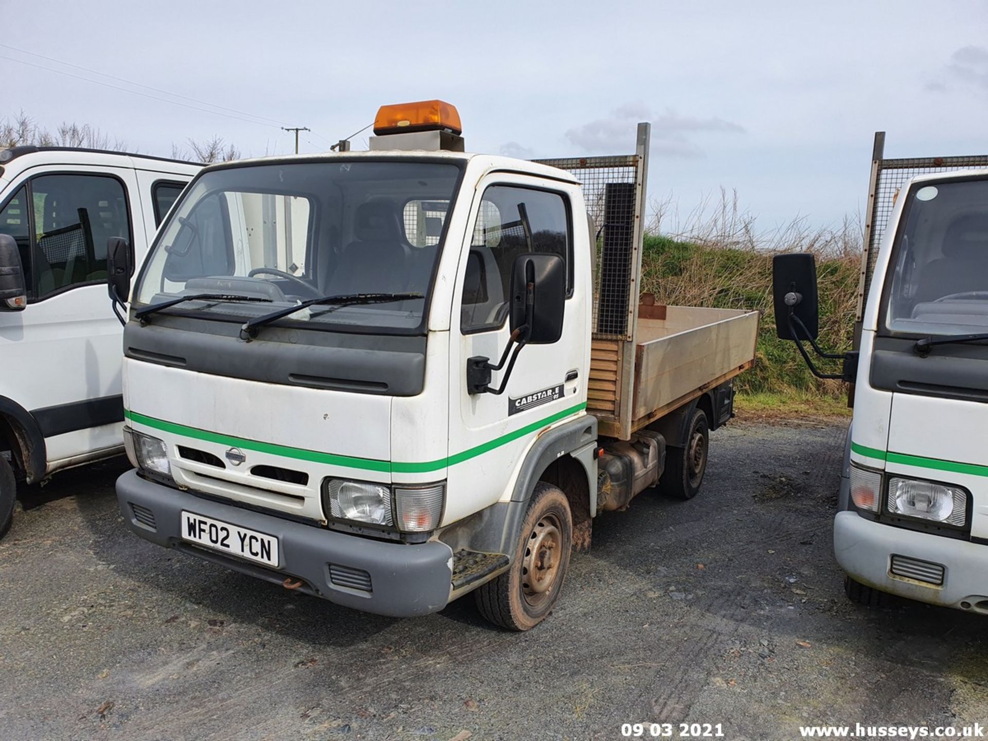 02/02 NISSAN CABSTAR E95 SWB - 2664cc 2dr Tipper (White) - Image 2 of 12