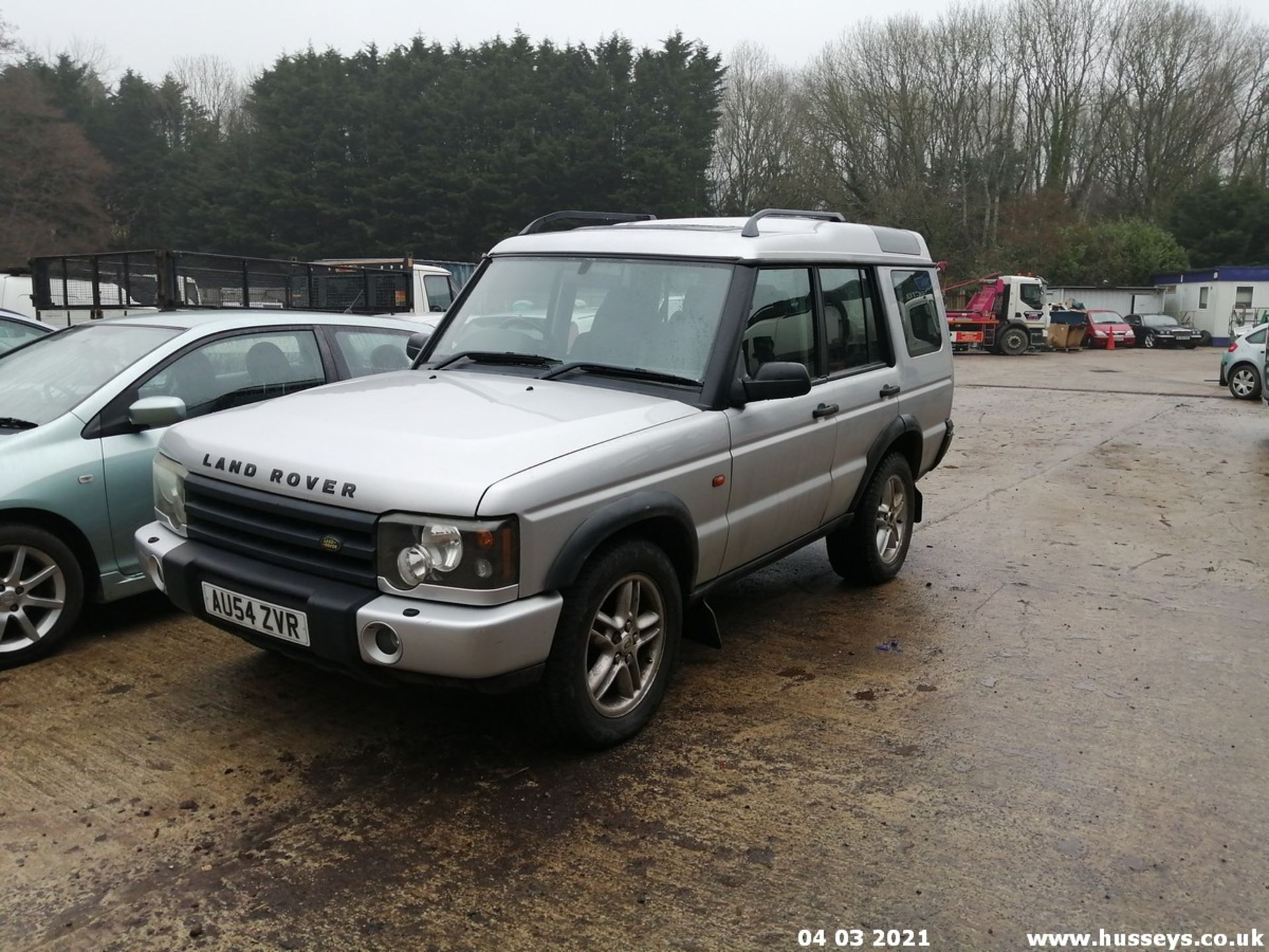 04/54 LAND ROVER DISCOVERY LANDMARK TD5 - 2495cc 5dr Estate (Silver) - Image 7 of 23