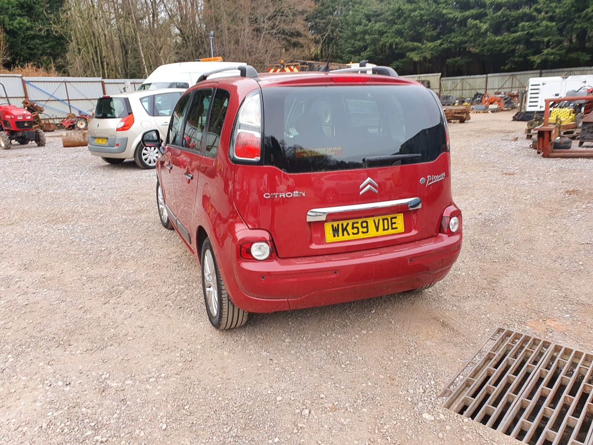 09/59 CITROEN C3 PICASSO EXCLUSIVE HDI - 1560cc 5dr MPV (Red, 67k) - Image 8 of 15