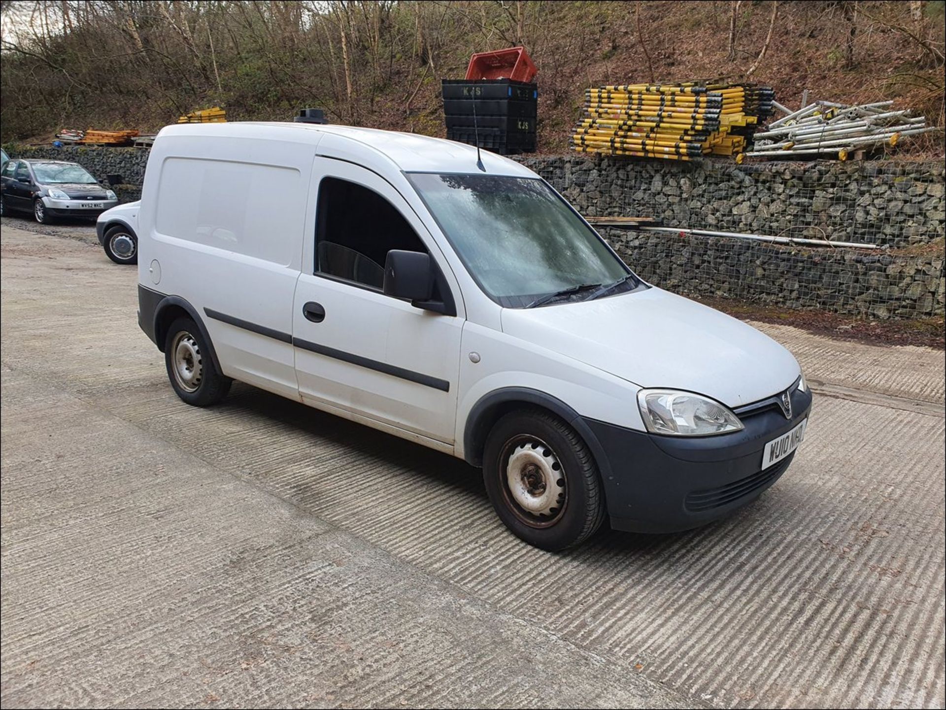 10/10 VAUXHALL COMBO 1700 CDTI - 1248cc 4dr Van (White, 120k) - Image 8 of 10