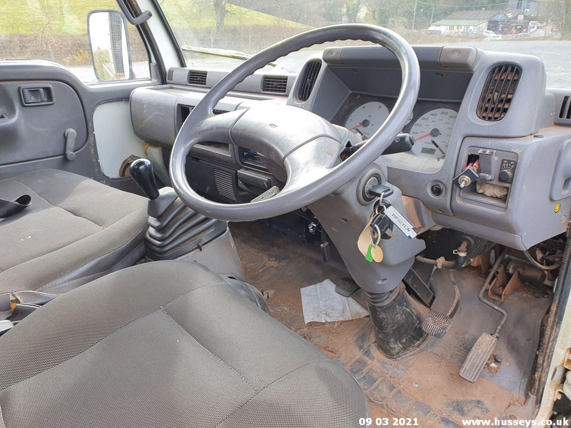 02/02 NISSAN CABSTAR E95 SWB - 2664cc 2dr Tipper (White) - Image 10 of 12