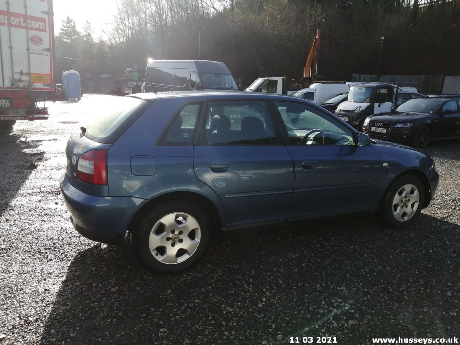 01/51 AUDI A3 SE - 1781cc 5dr Hatchback (Blue) - Image 8 of 12