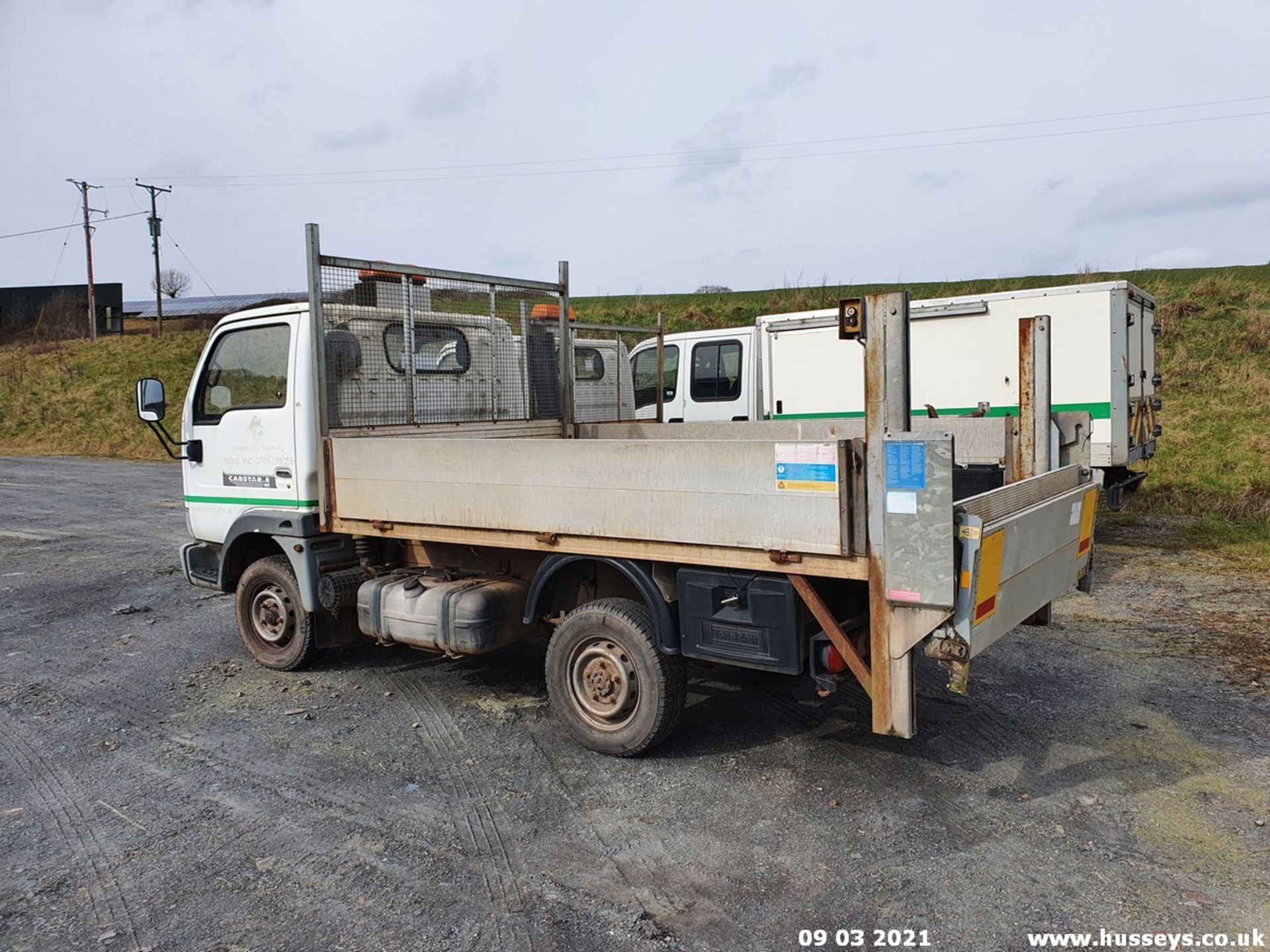 02/02 NISSAN CABSTAR E95 SWB - 2664cc 2dr Tipper (White) - Image 5 of 10