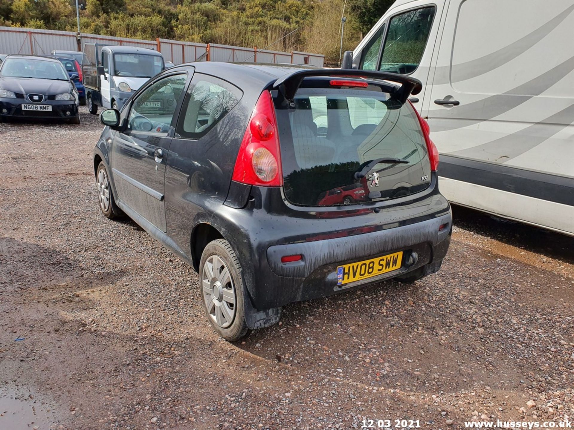 08/08 PEUGEOT 107 URBAN SEMI-AUTO - 998cc 3dr Hatchback (Black, 49k) - Image 5 of 7