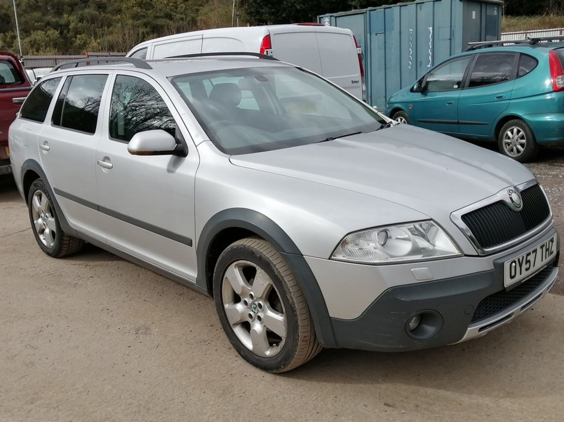 07/57 SKODA OCTAVIA SCOUT TDI - 1968cc 5dr Estate (Silver, 174k)