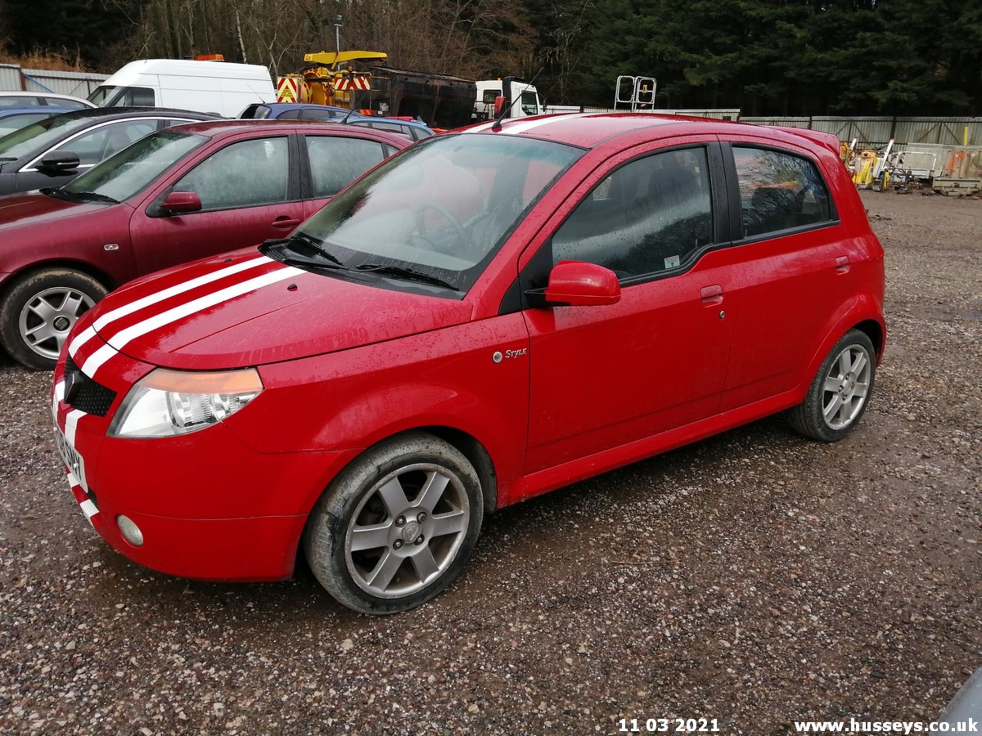 08/08 PROTON SAVVY STYLE - 1149cc 5dr Hatchback (Red, 85k) - Image 4 of 12