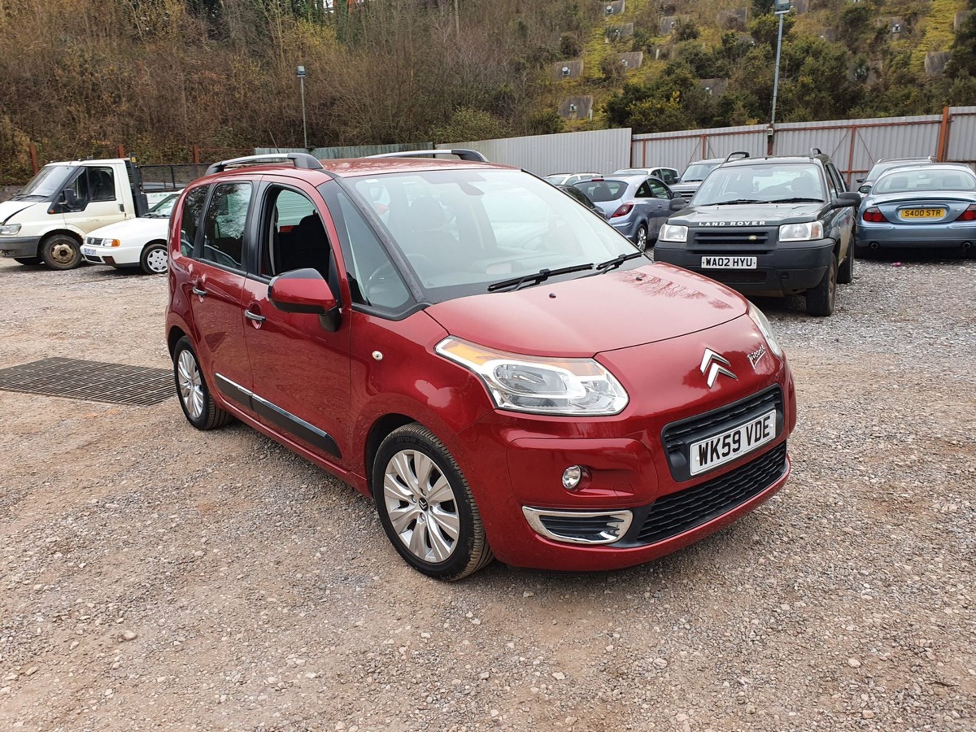 09/59 CITROEN C3 PICASSO EXCLUSIVE HDI - 1560cc 5dr MPV (Red, 67k) - Image 2 of 15