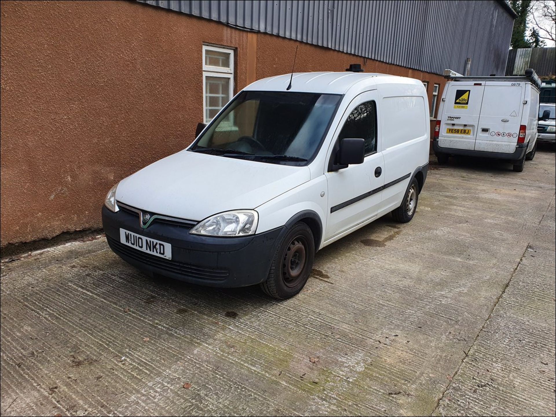 10/10 VAUXHALL COMBO 1700 CDTI - 1248cc 4dr Van (White, 120k) - Image 3 of 10