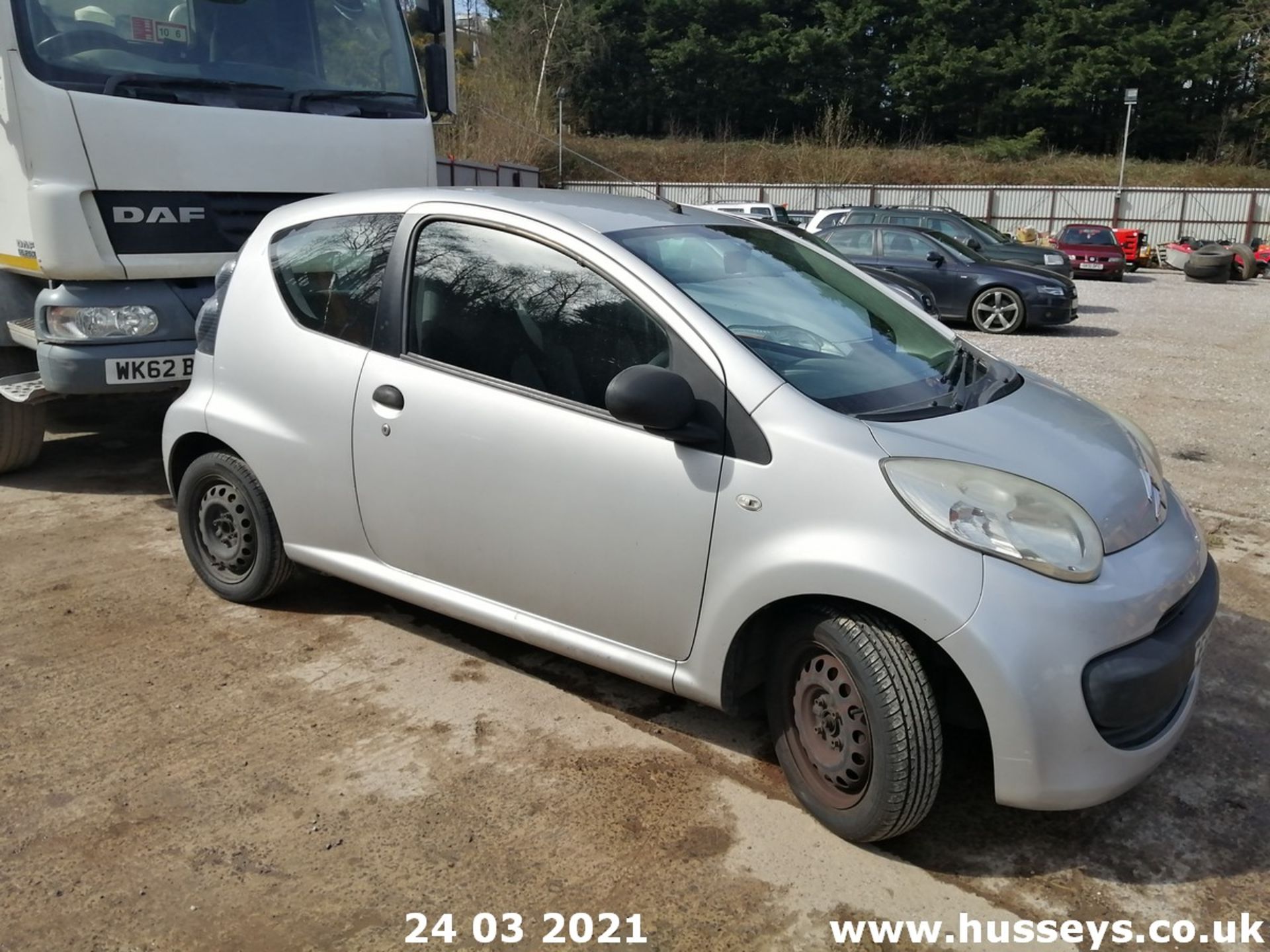 07/57 CITROEN C1 VIBE - 998cc 3dr Hatchback (Grey) - Image 9 of 12