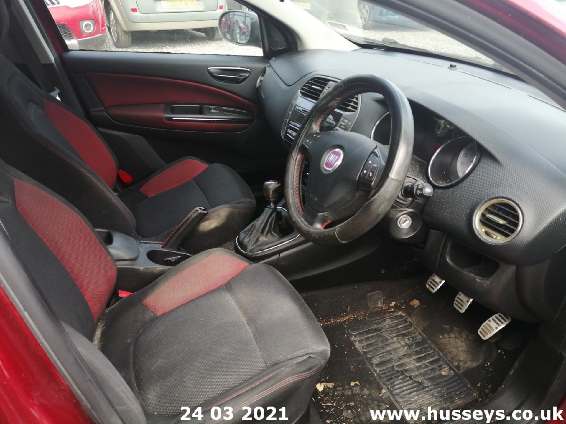 07/57 FIAT BRAVO SPORT TJET 150 - 1368cc 5dr Hatchback (Red) - Image 13 of 14