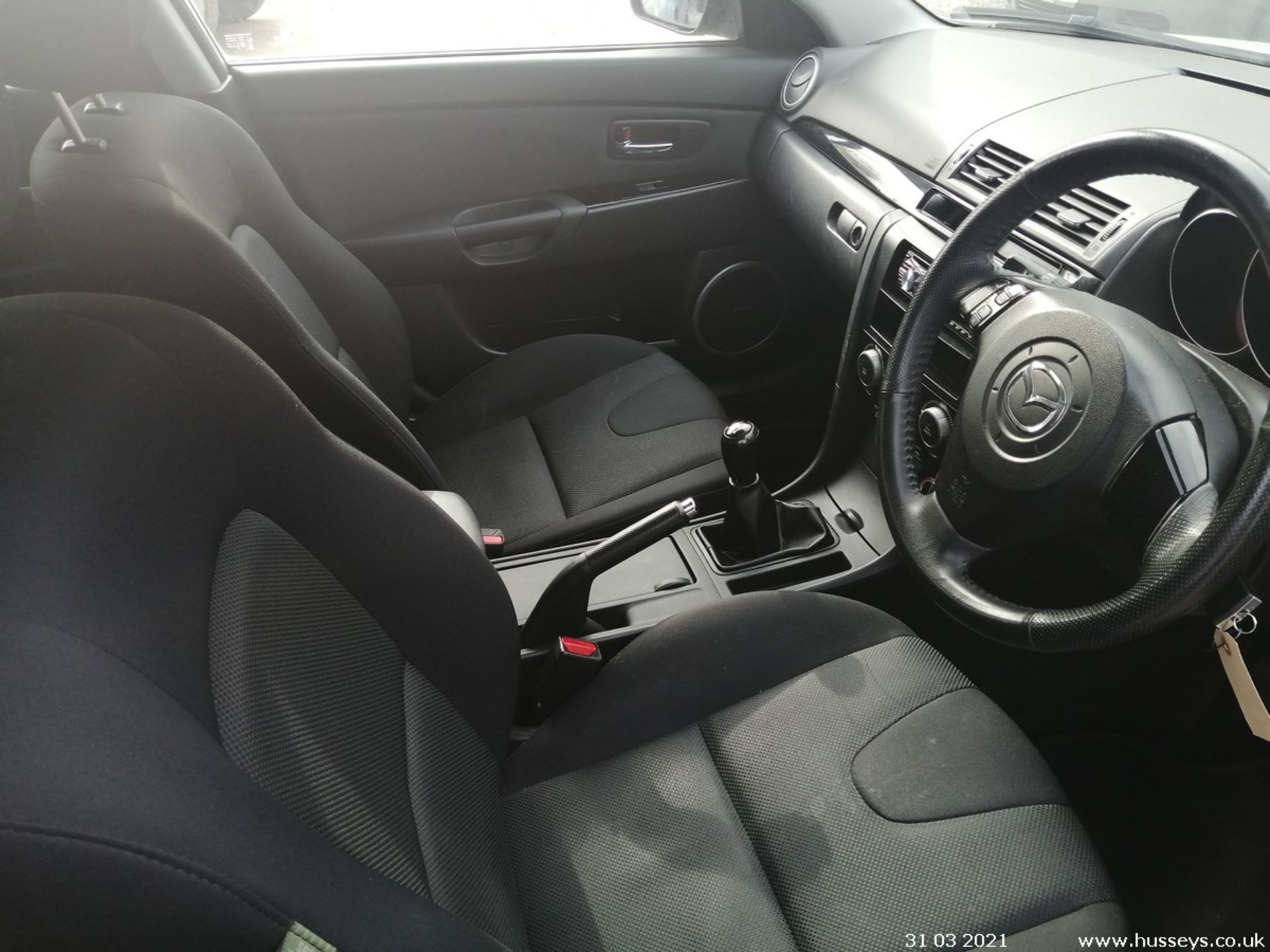 08/58 MAZDA 3 SPORT 105 - 1598cc 5dr Hatchback (Silver, 111k) - Image 11 of 12