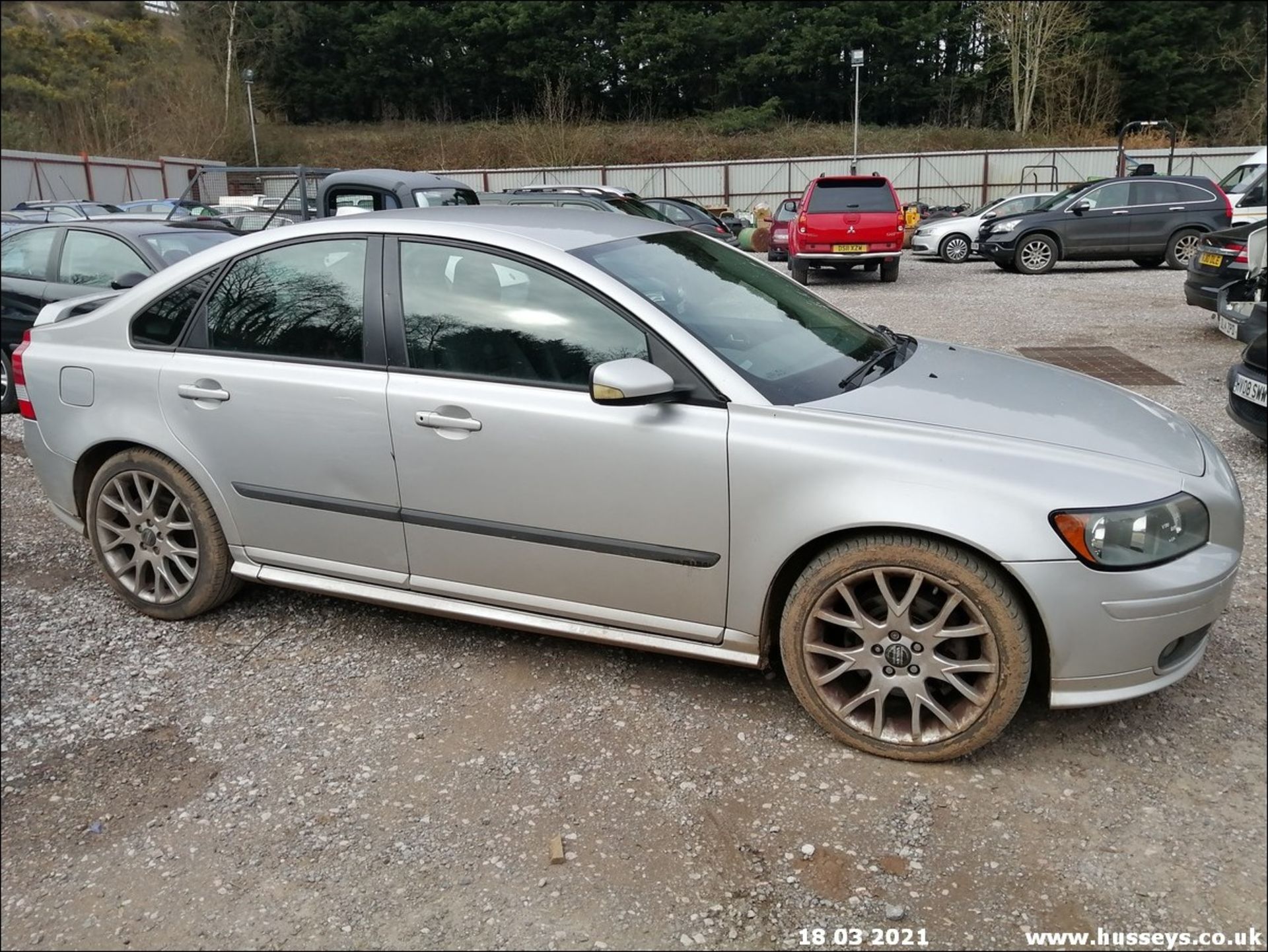 05/55 VOLVO S40 SPORT D - 1998cc 4dr Saloon (Silver) - Image 2 of 26