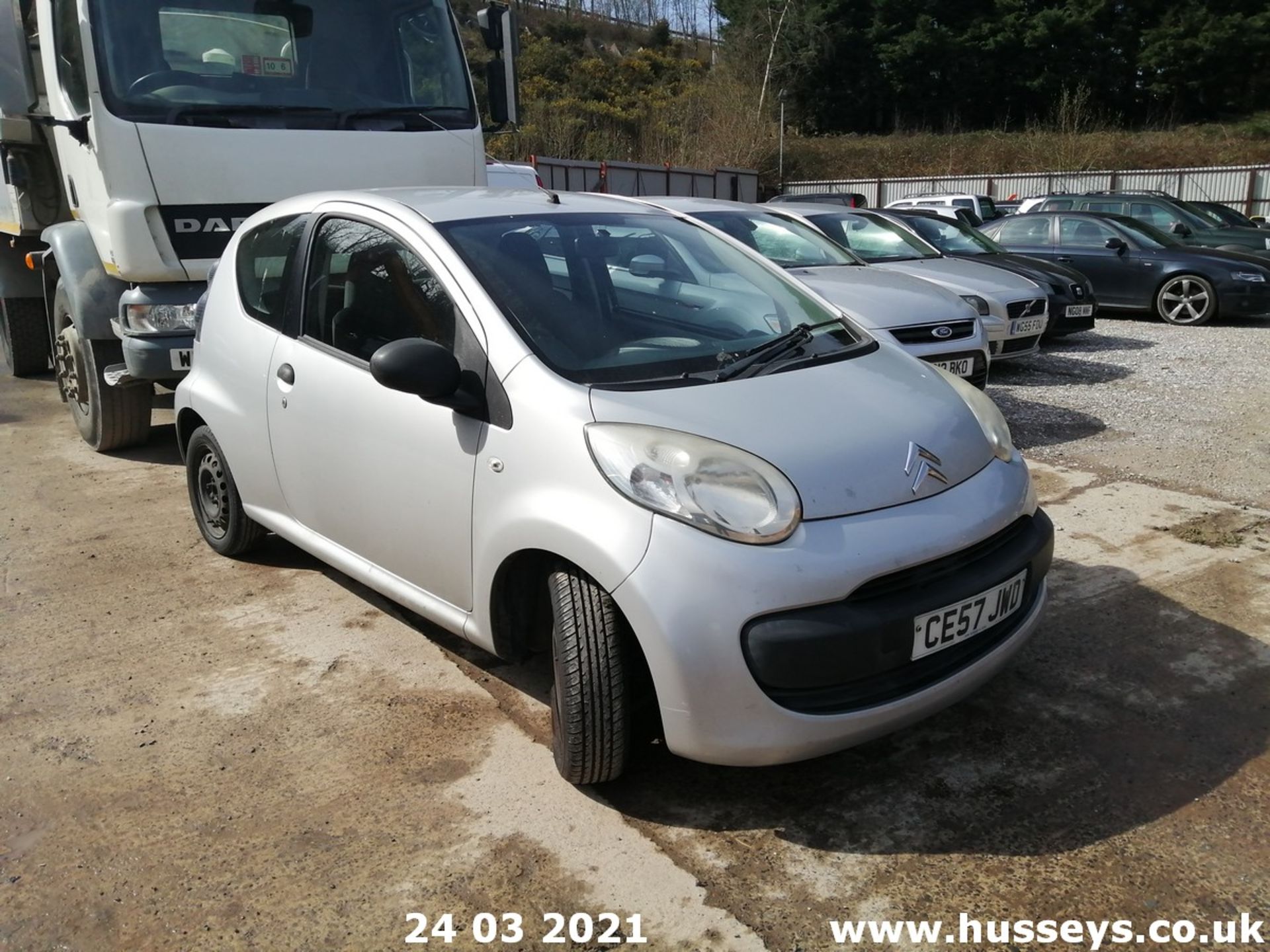 07/57 CITROEN C1 VIBE - 998cc 3dr Hatchback (Grey) - Image 2 of 12