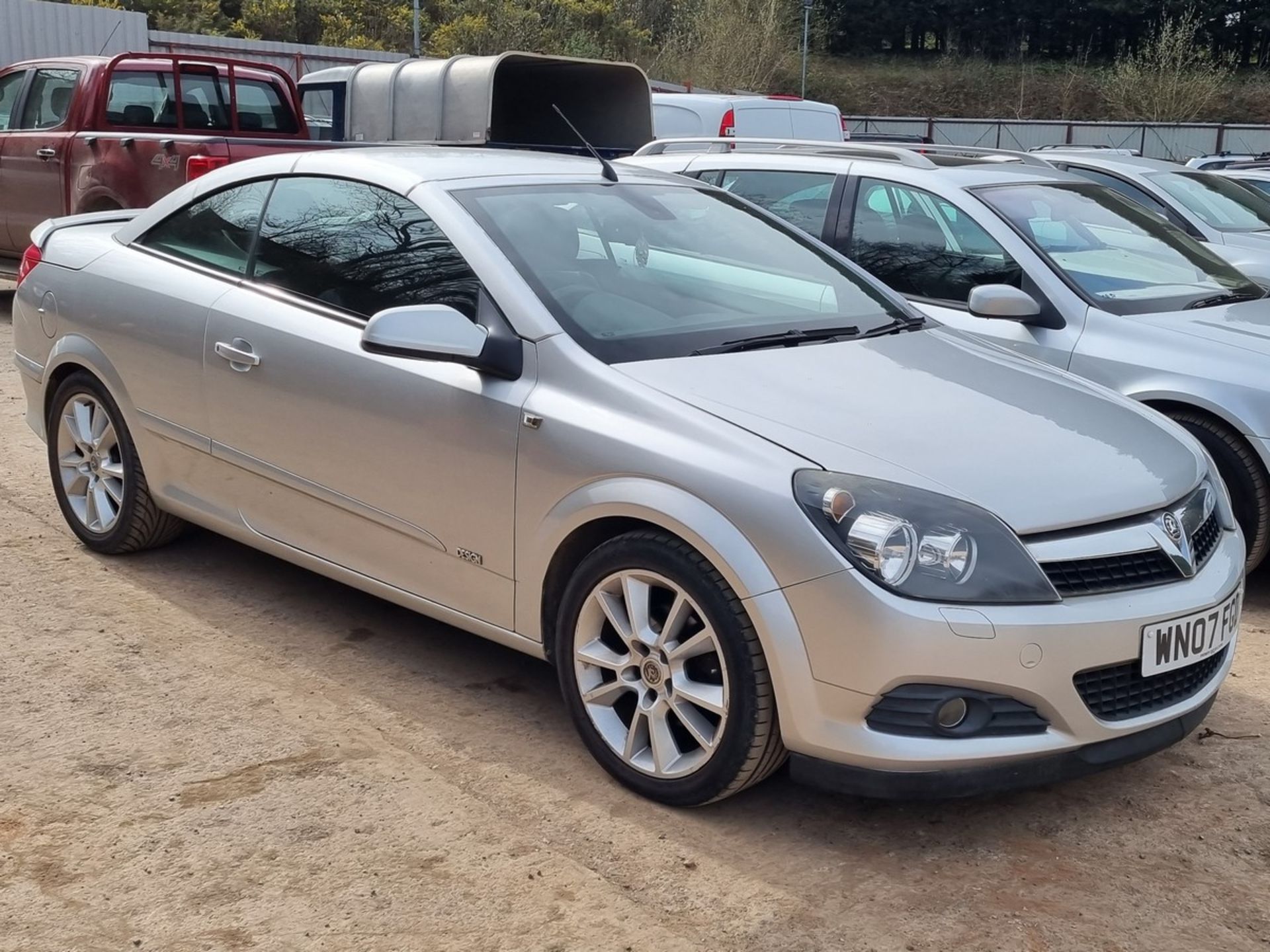 07/07 VAUXHALL ASTRA TWIN TOP DESIGN - 1796cc 3dr Convertible (Silver, 75k)