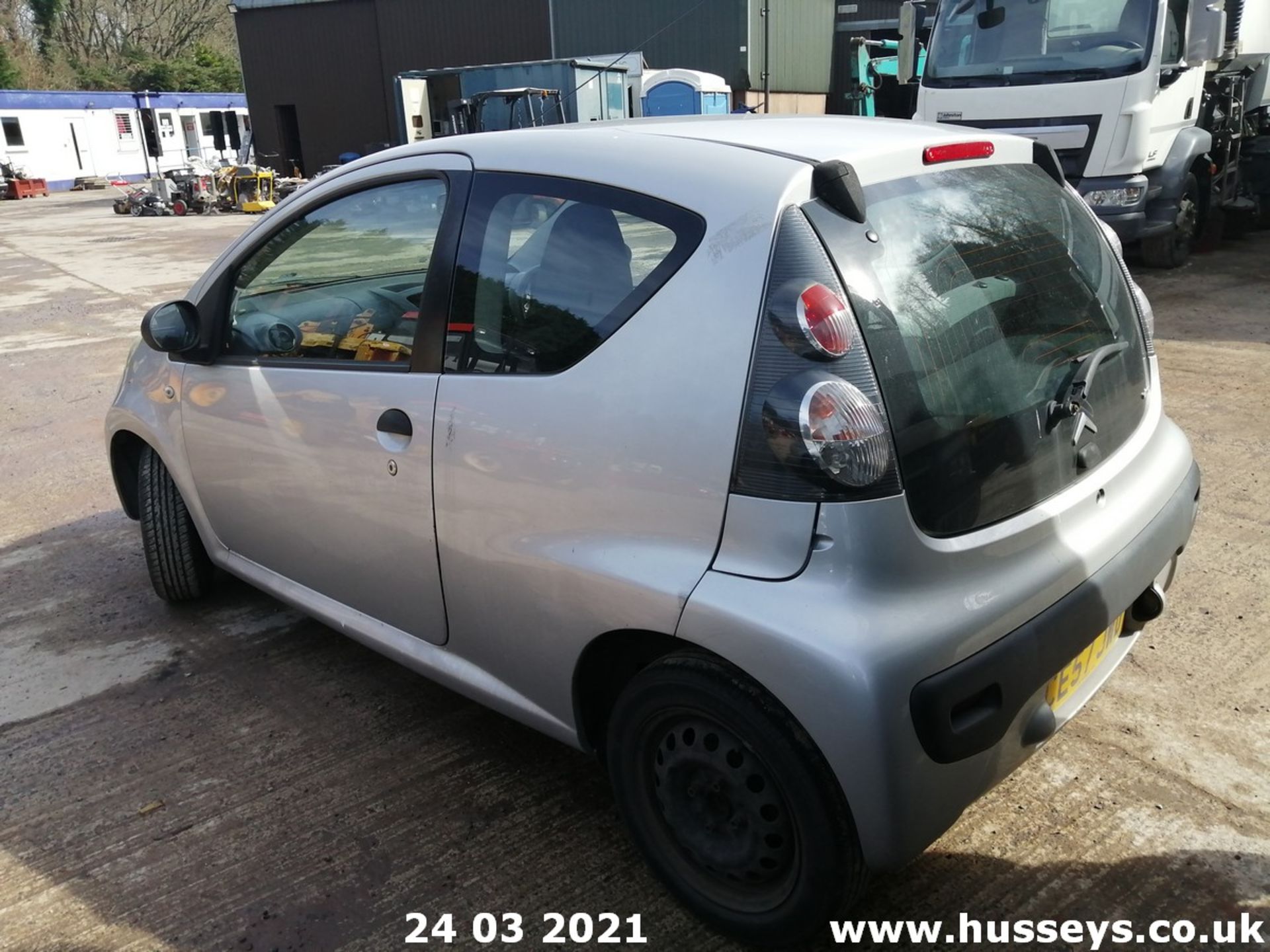 07/57 CITROEN C1 VIBE - 998cc 3dr Hatchback (Grey) - Image 6 of 12