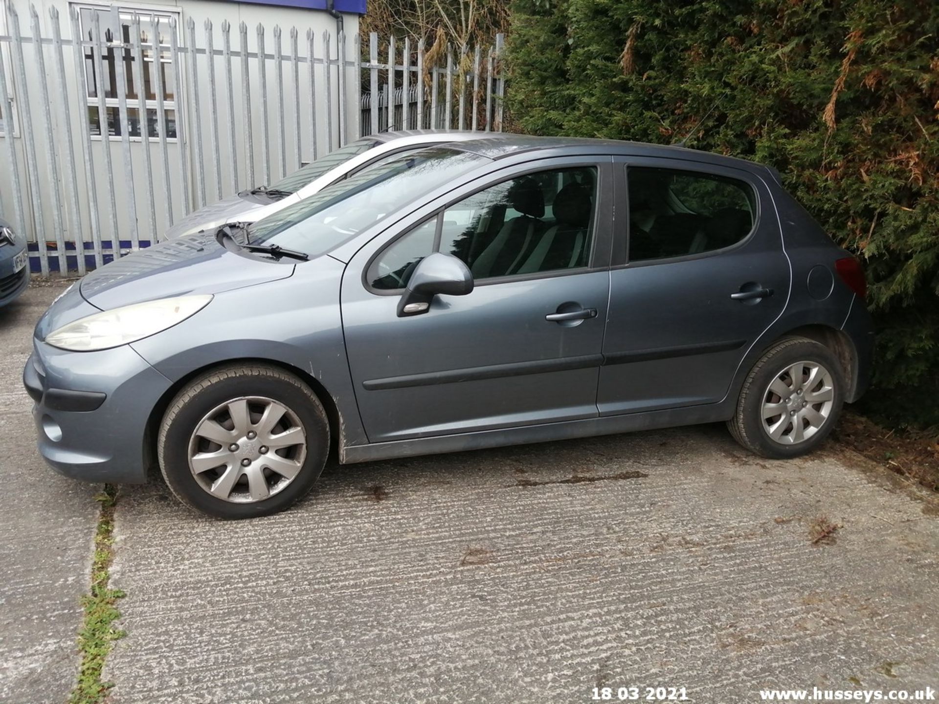 07/57 PEUGEOT 207 S - 1397cc 5dr Hatchback (Grey) - Image 14 of 22