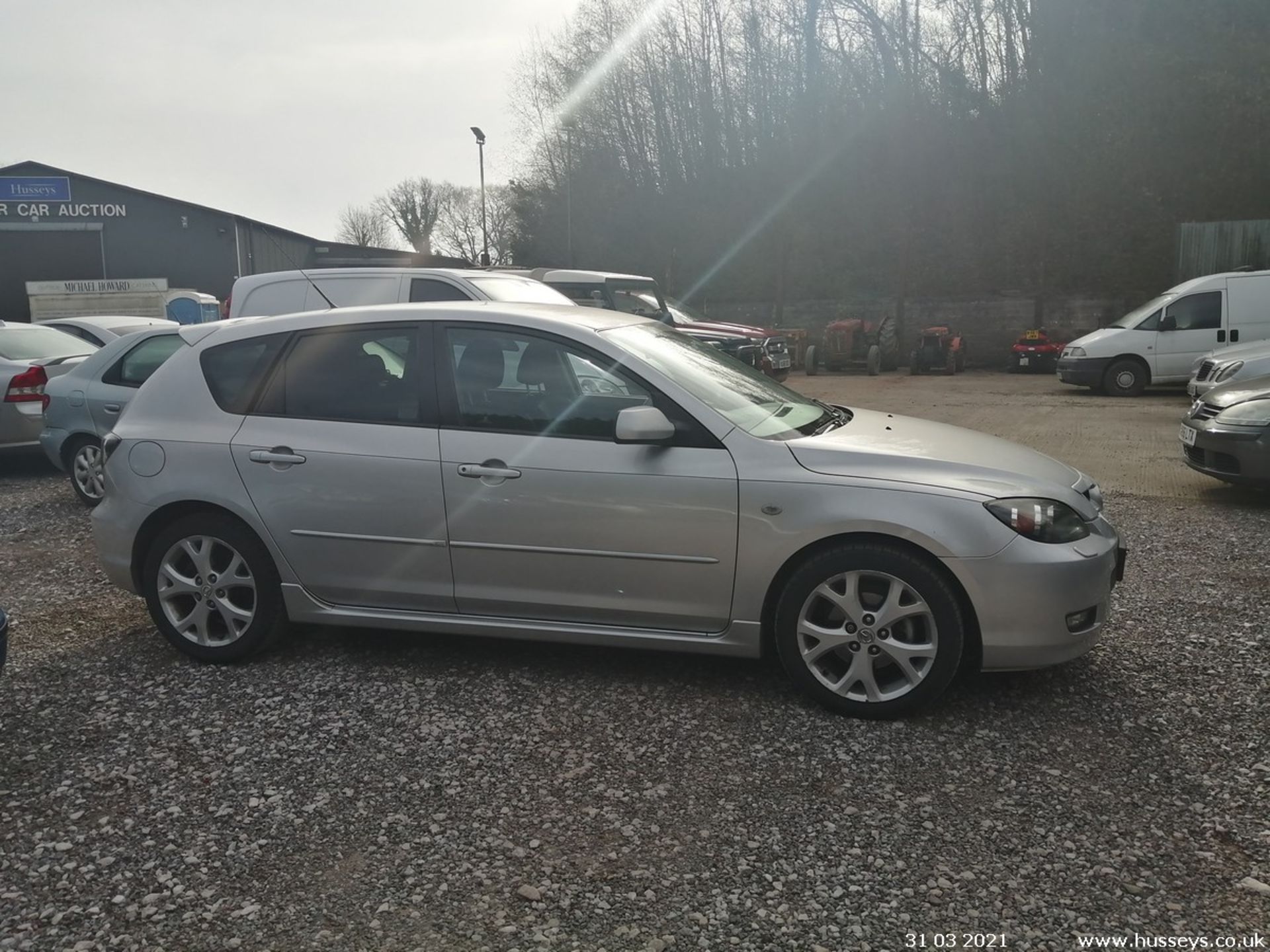 08/58 MAZDA 3 SPORT 105 - 1598cc 5dr Hatchback (Silver, 111k) - Image 3 of 12