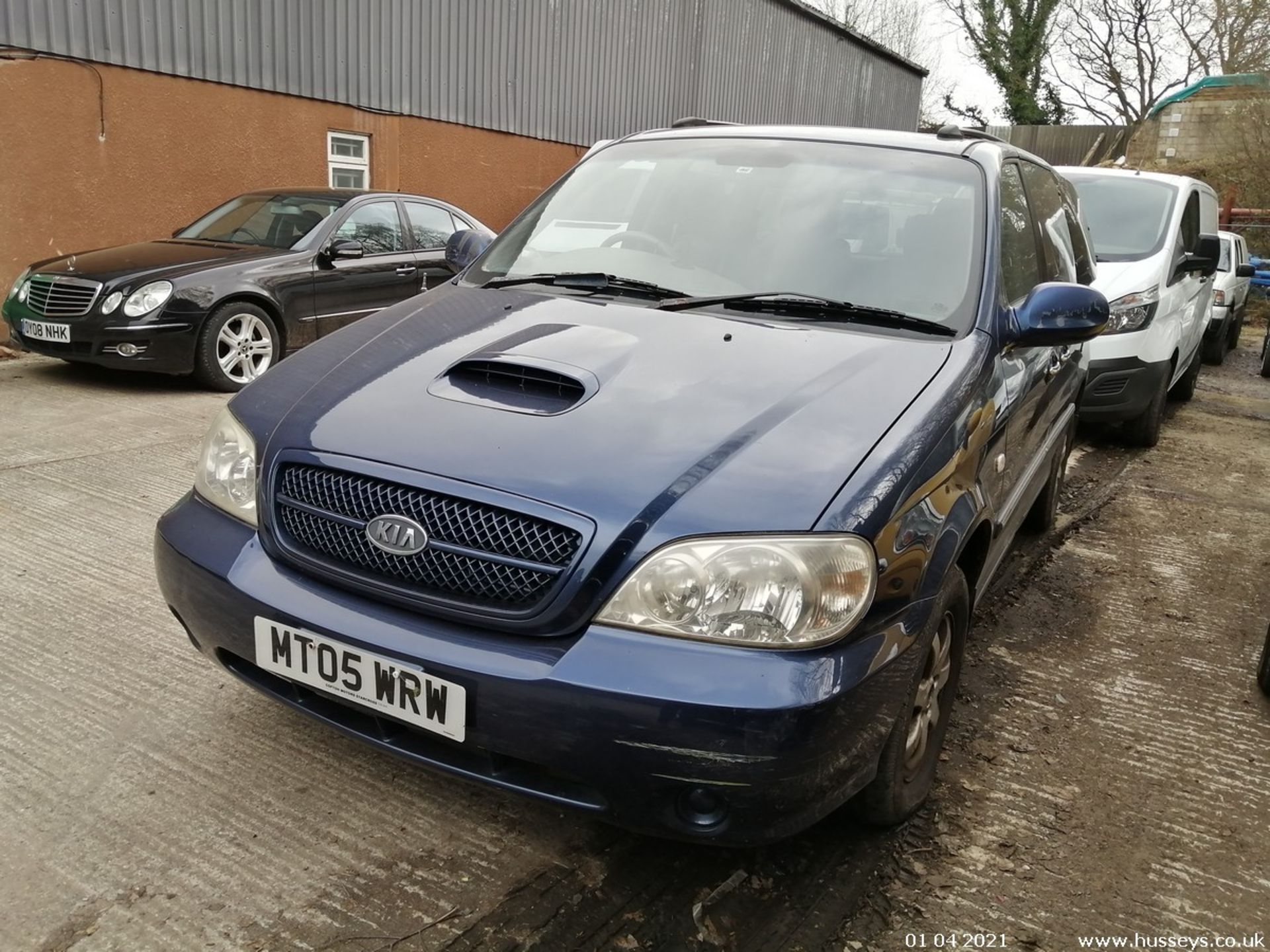 05/05 KIA SEDONA SE AUTO - 2902cc 5dr MPV (Blue) - Image 2 of 15