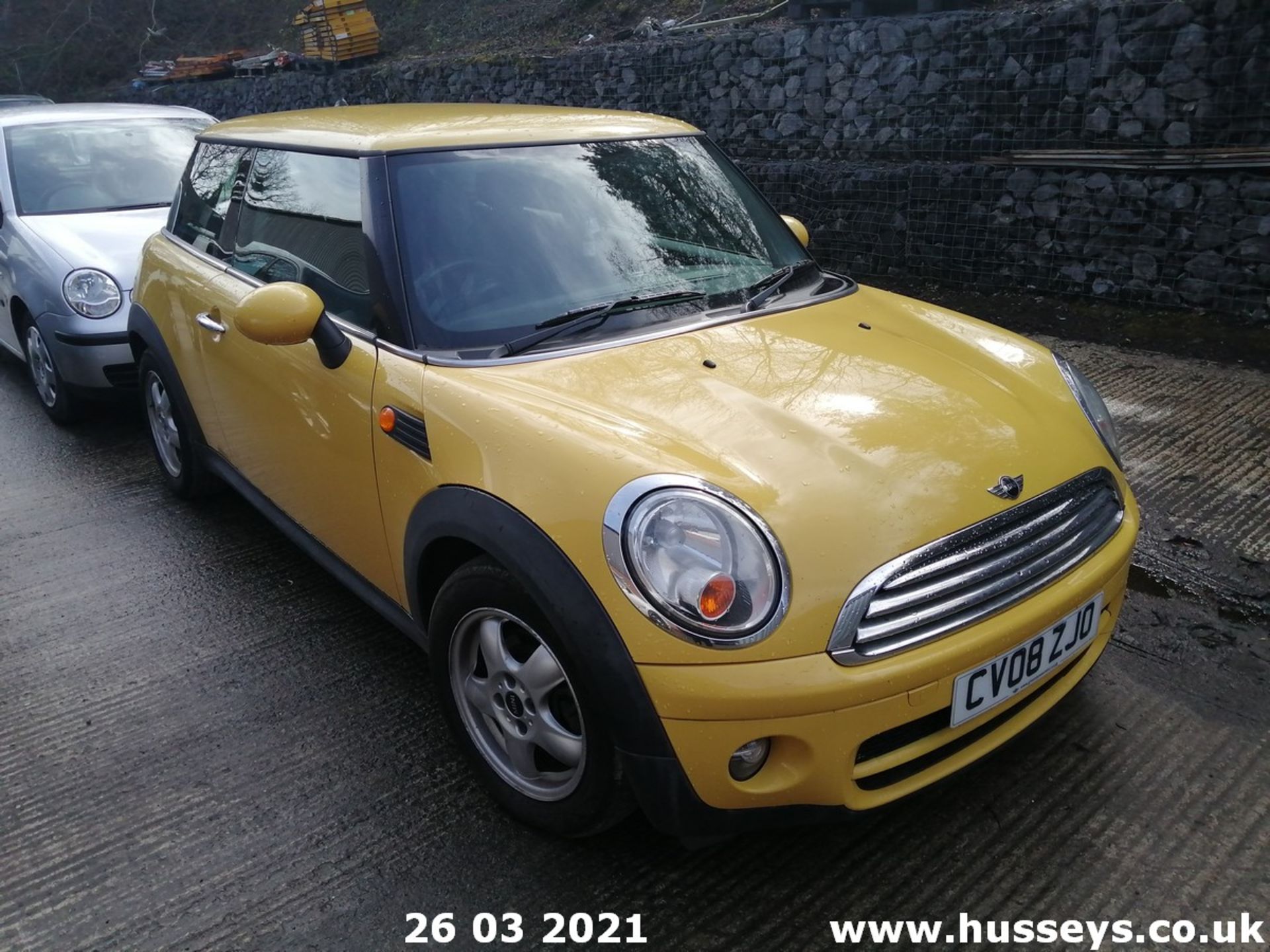 08/08 MINI COOPER D - 1560cc 3dr Hatchback (Yellow) - Image 6 of 12