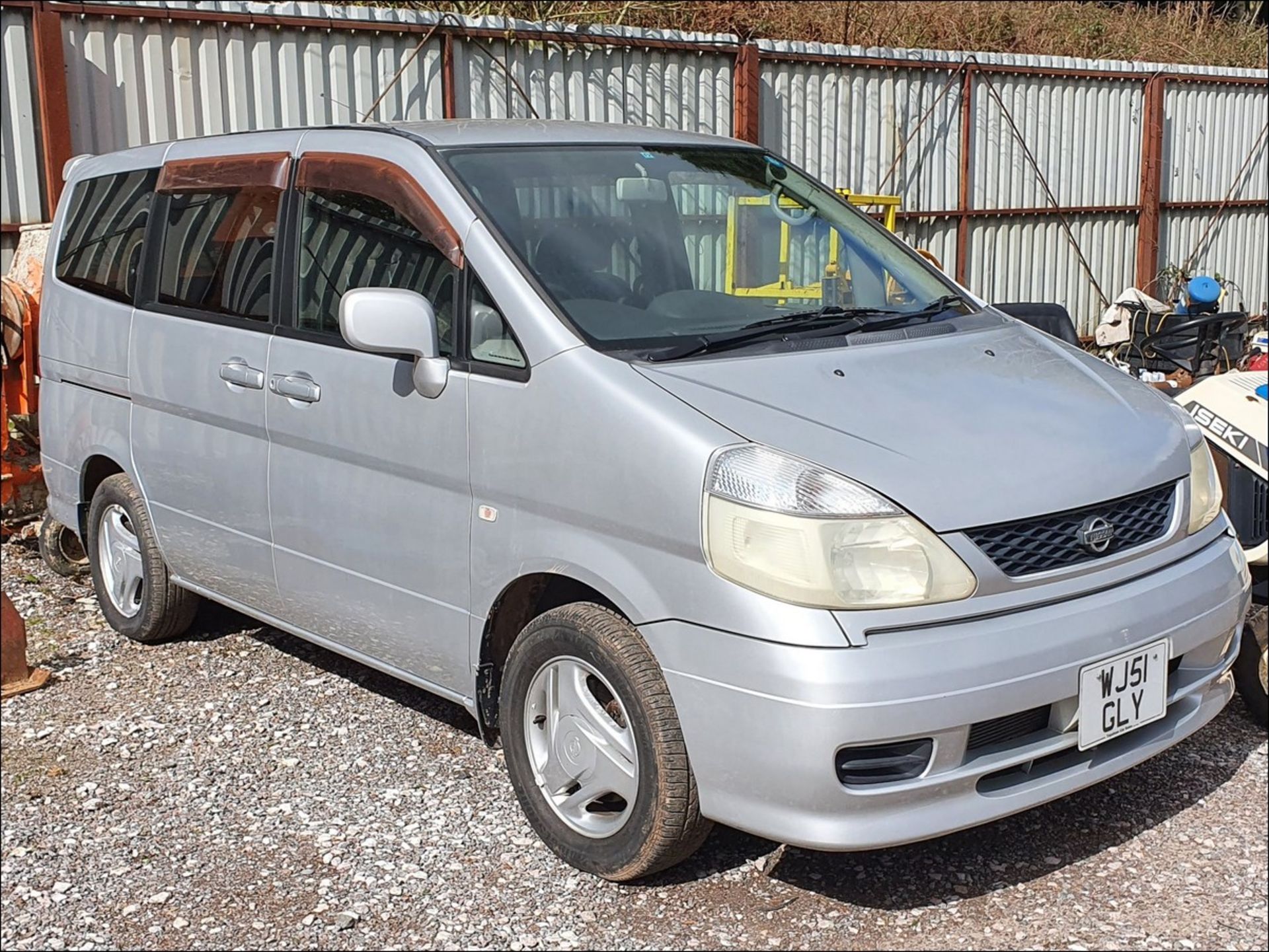 13/51 NISSAN SERENA - 1990cc 5dr MPV (Silver, 99k)