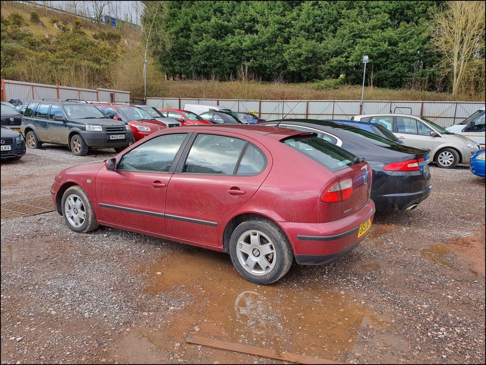 01/51 SEAT LEON TDI SE - 1896cc 5dr Hatchback (Red) - Image 5 of 9