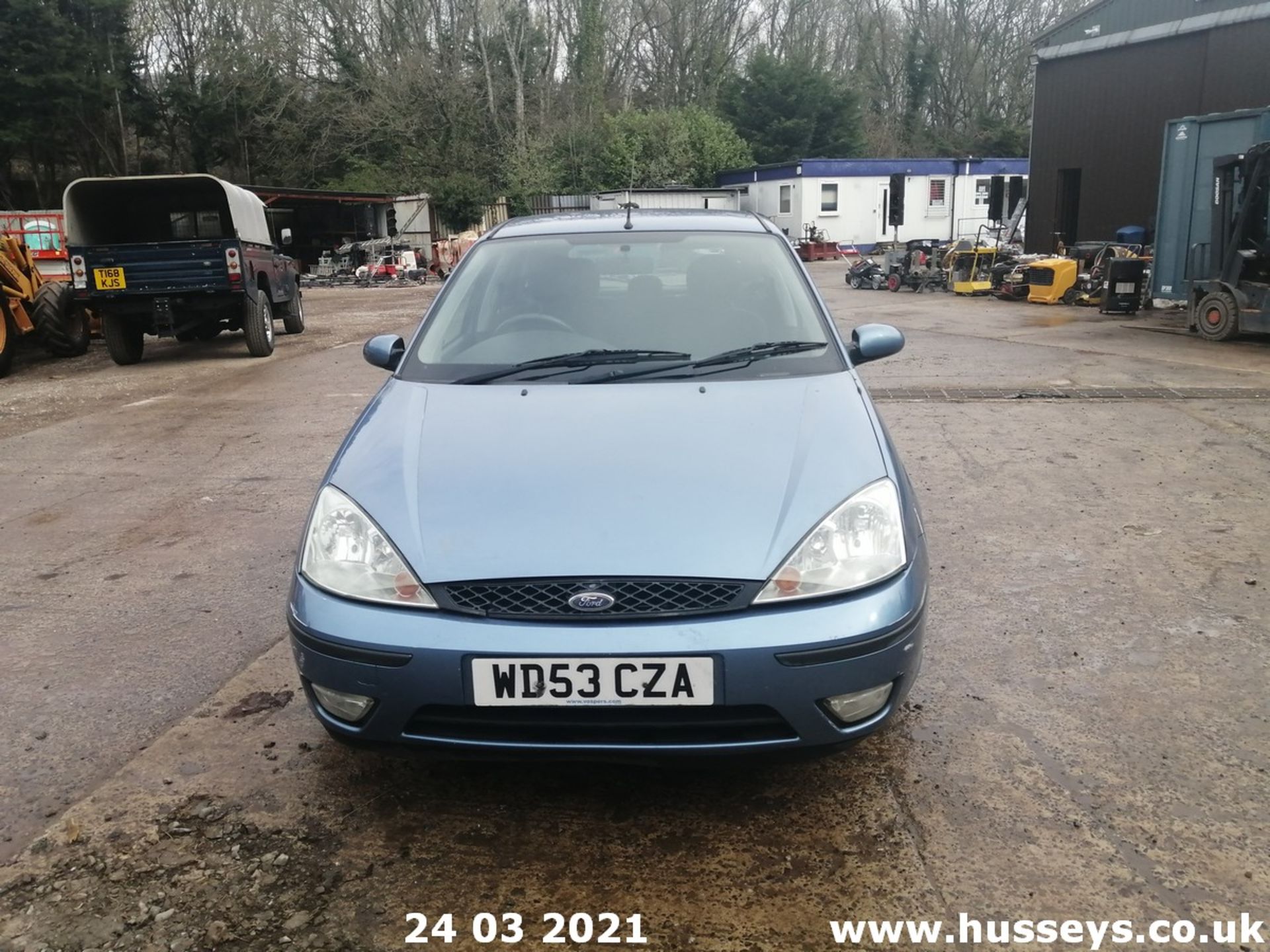 04/53 FORD FOCUS ZETEC - 1596cc 5dr Hatchback (Blue) - Image 7 of 14