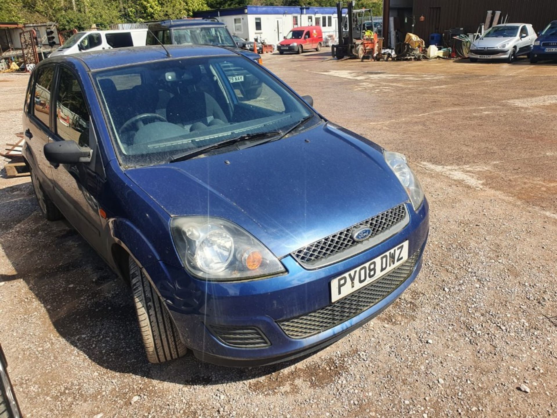 08/08 FORD FIESTA STYLE TDCI - 1399cc 5dr Hatchback (Blue) - Image 2 of 4