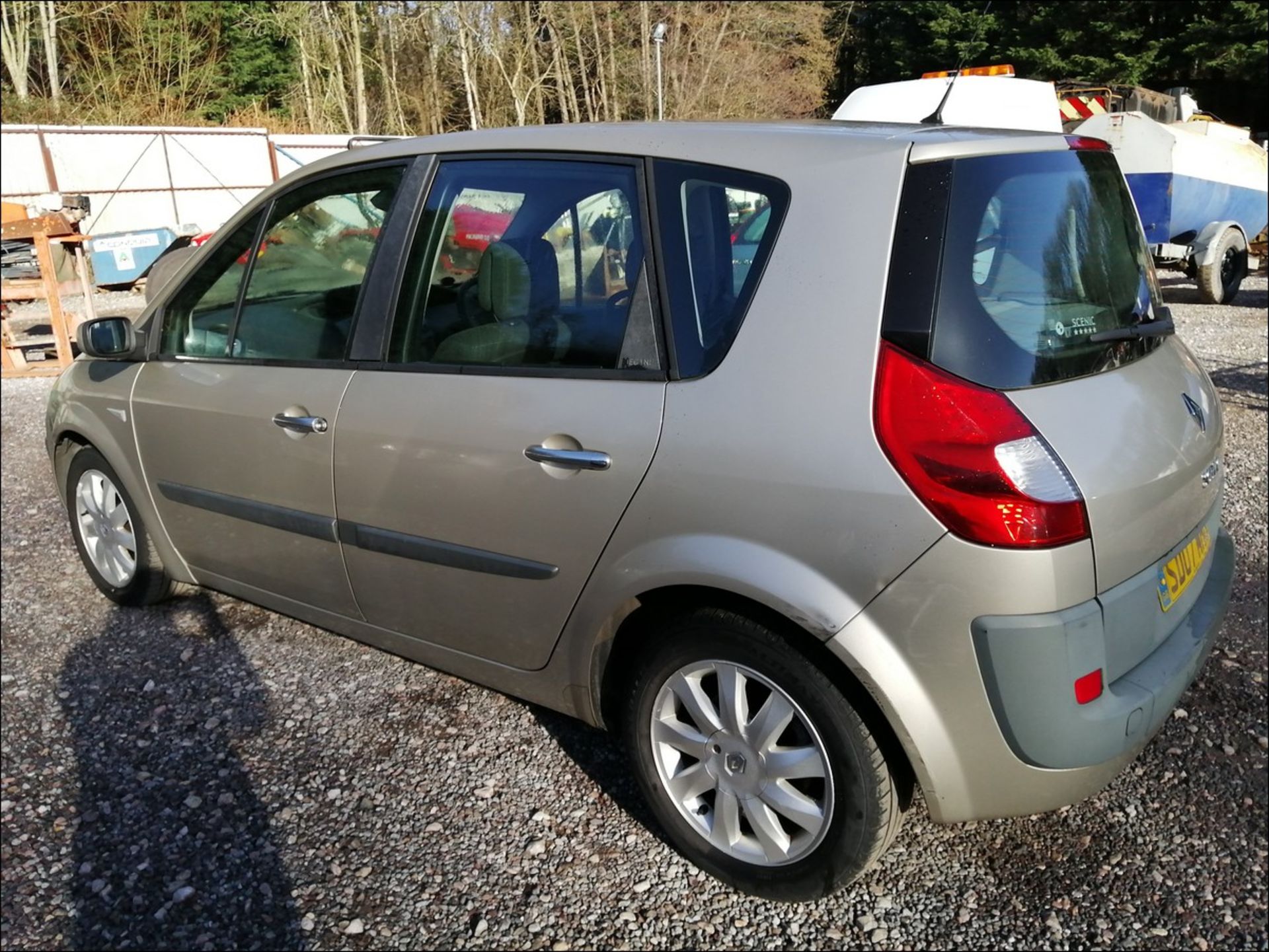 07/07 RENAULT SCENIC DYN VVT - 1598cc 5dr MPV (Gold) - Image 5 of 11