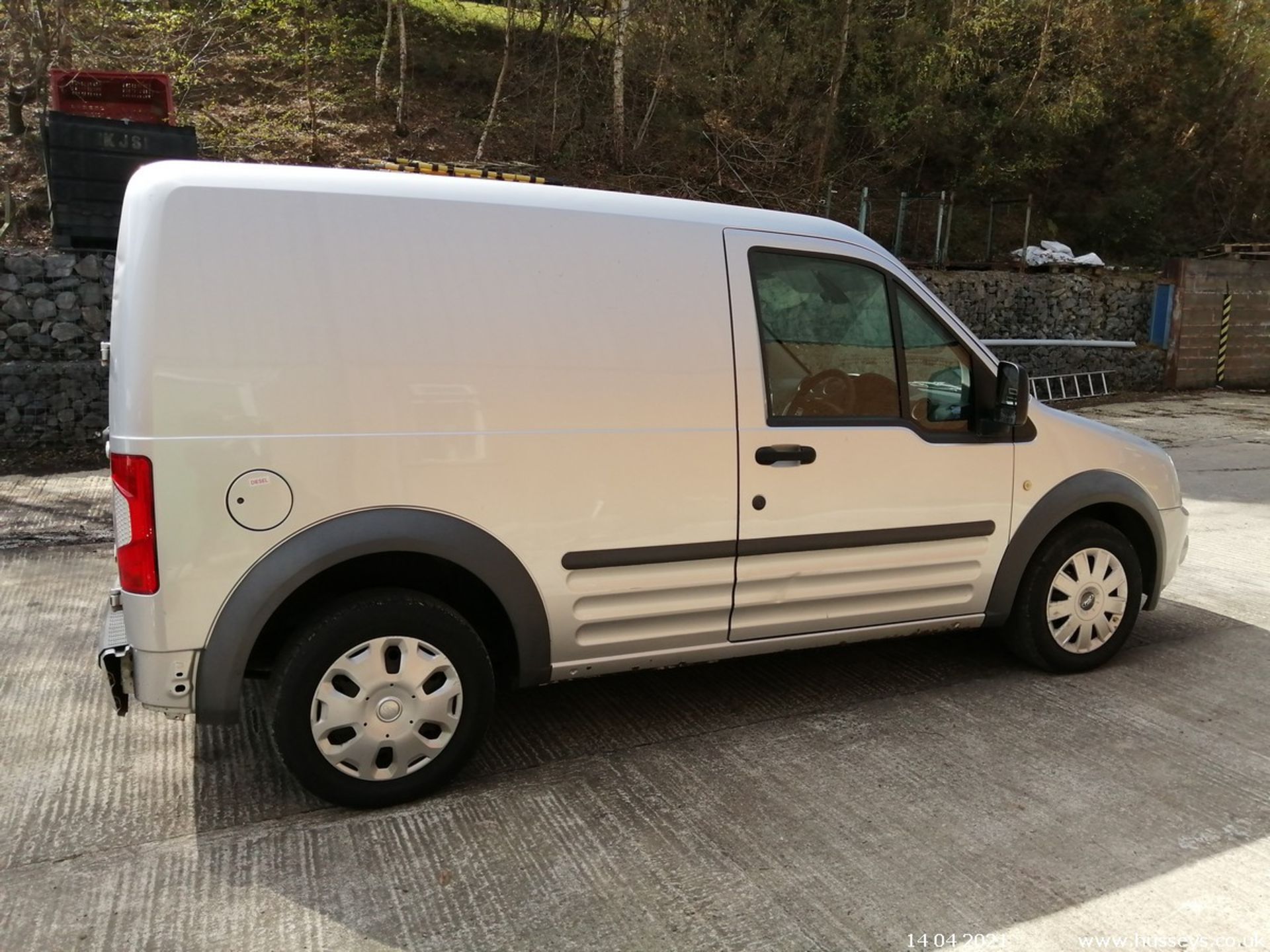 11/61 FORD TRANSIT CONNECT 90 T200 TREND - 1753cc 5dr Van (Silver, 113k) - Image 16 of 24