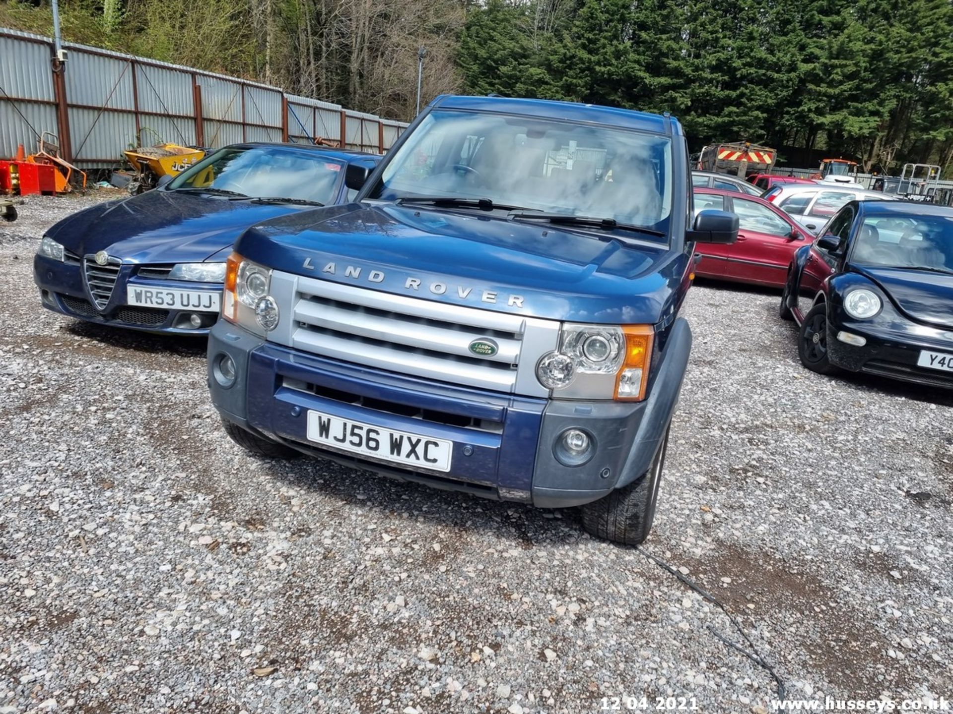 06/56 LAND ROVER DISCOVERY 3 TDV6 AUTO - 2720cc 5dr Estate (Blue, 161k) - Image 5 of 15