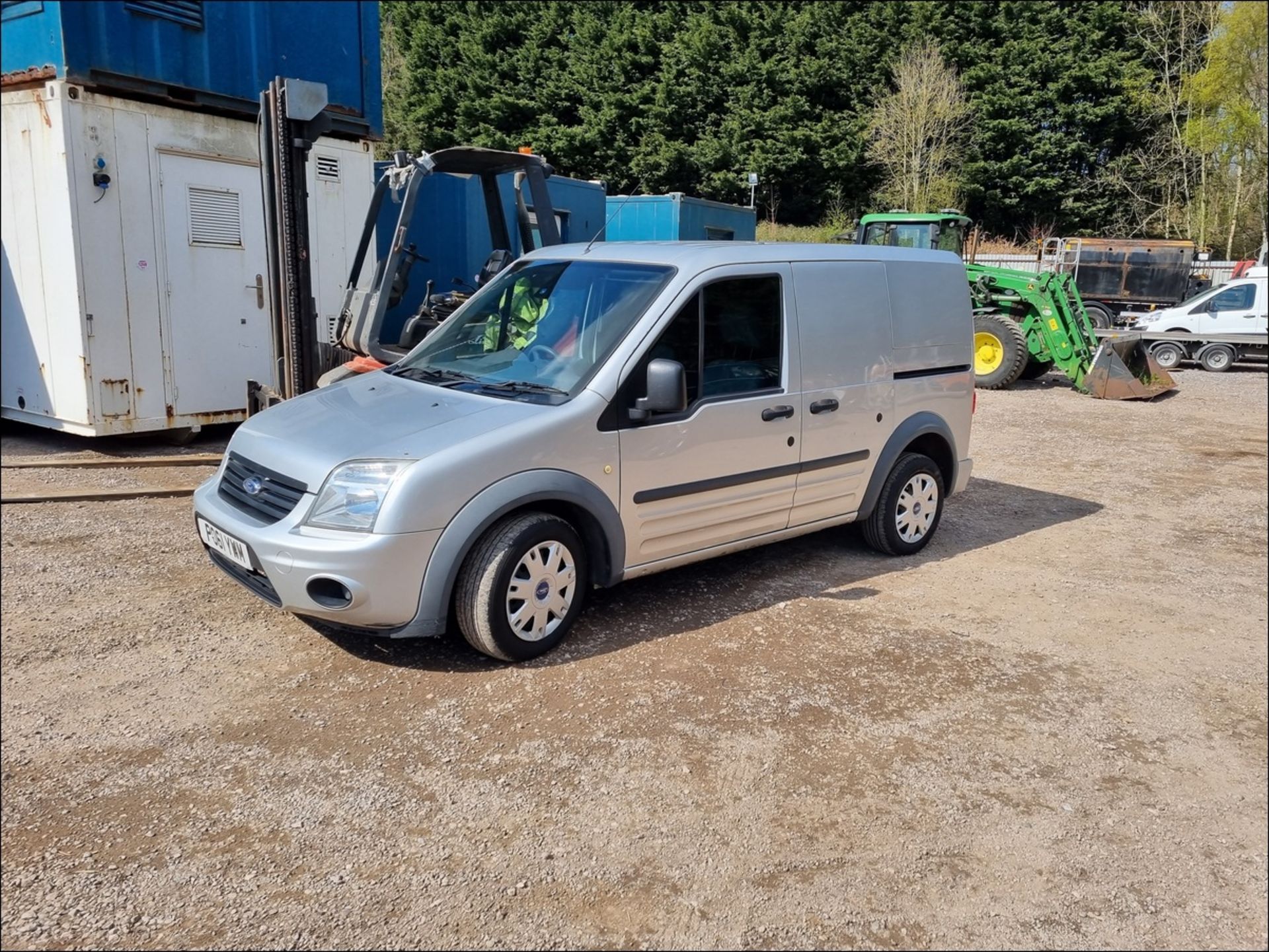 11/61 FORD TRANSIT CONNECT 90 T200 TREND - 1753cc 5dr Van (Silver, 113k) - Image 3 of 24